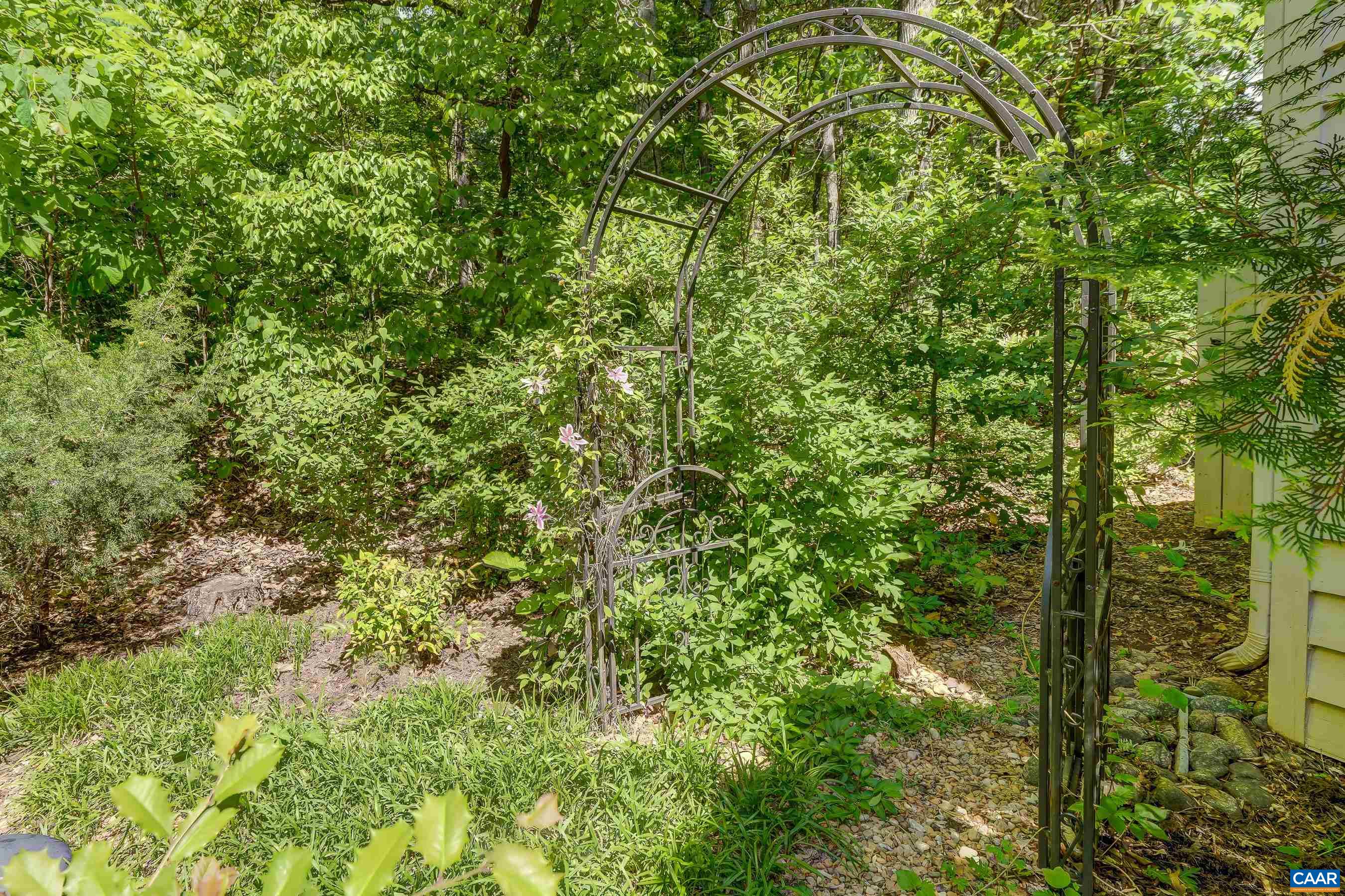 691 STONEY CREEK WEST