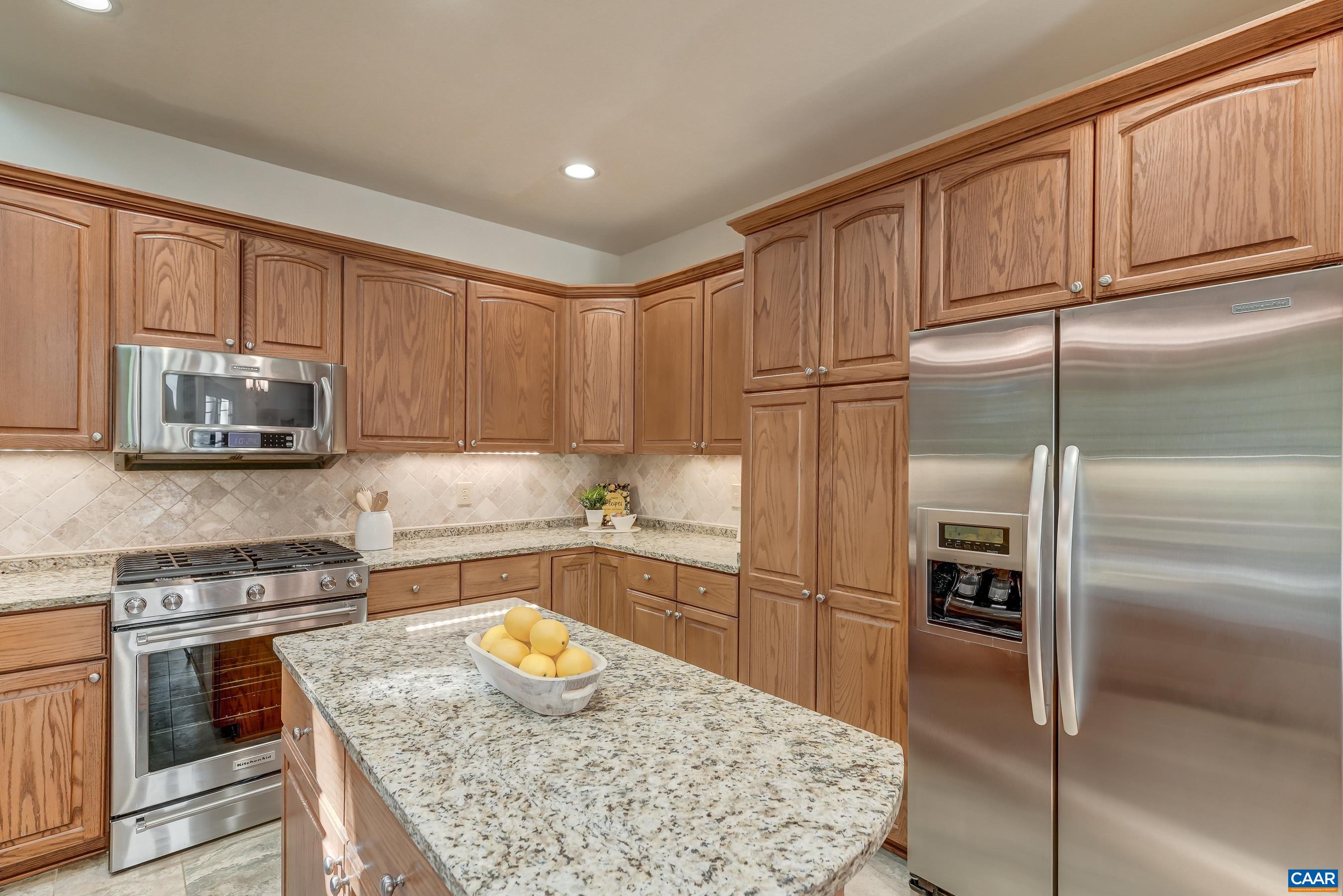 691 STONEY CREEK WEST