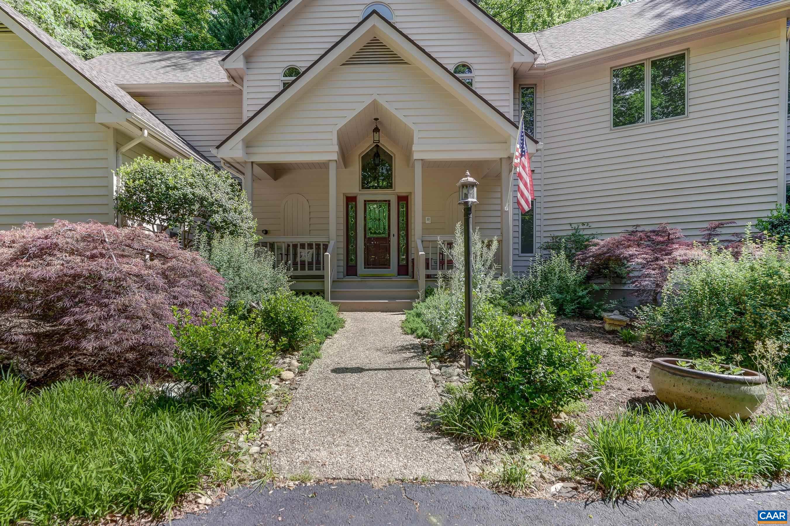 691 STONEY CREEK WEST