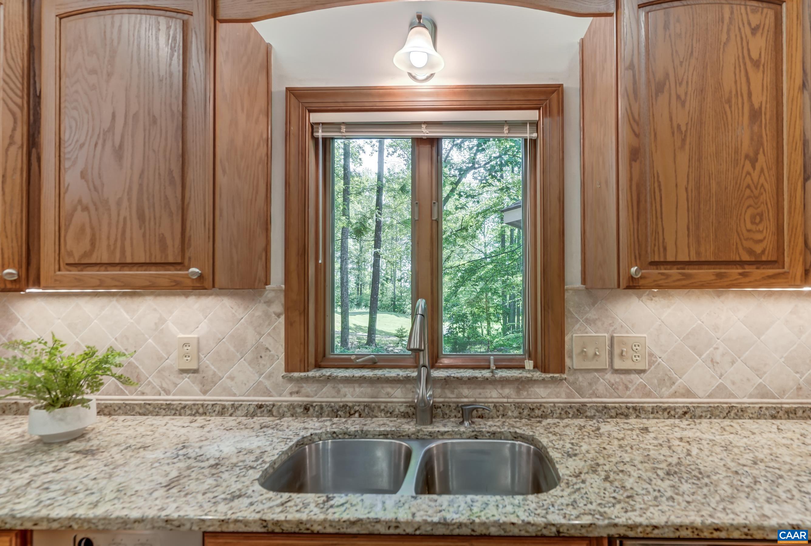 691 STONEY CREEK WEST