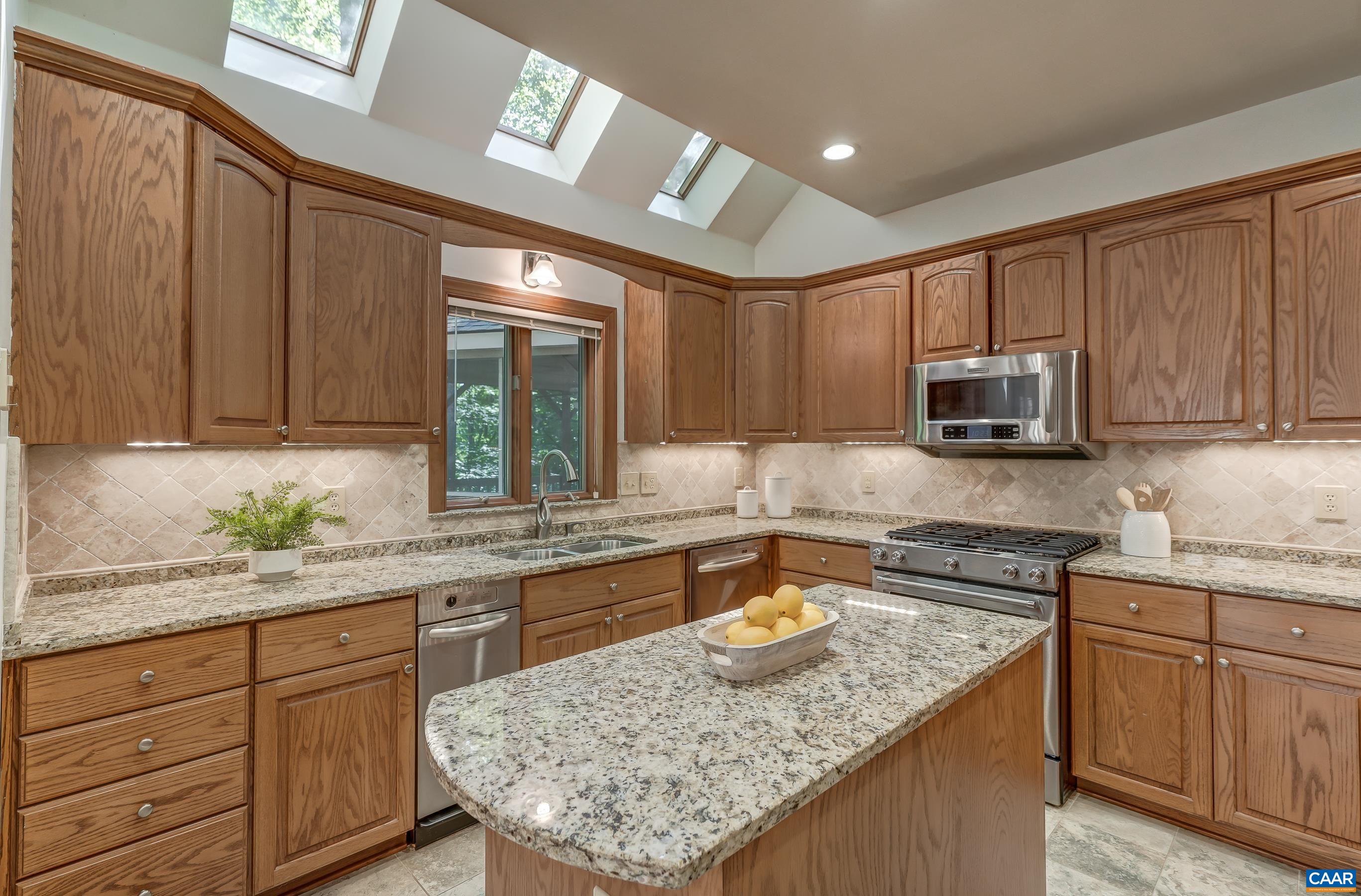 691 STONEY CREEK WEST