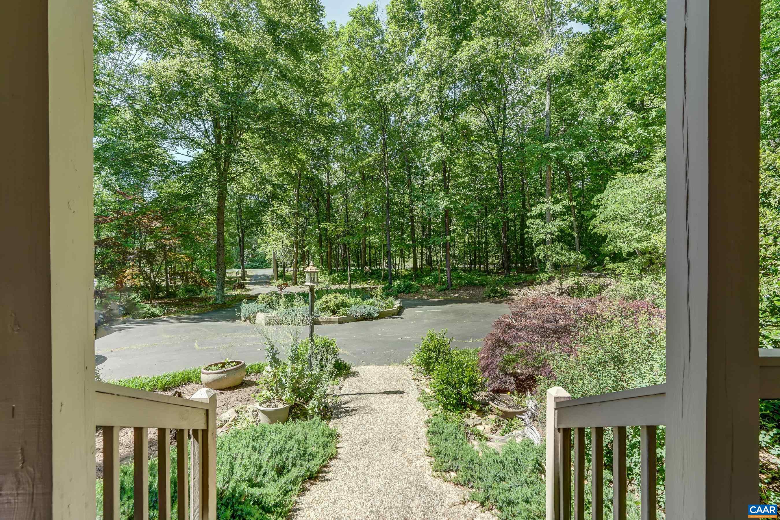 691 STONEY CREEK WEST