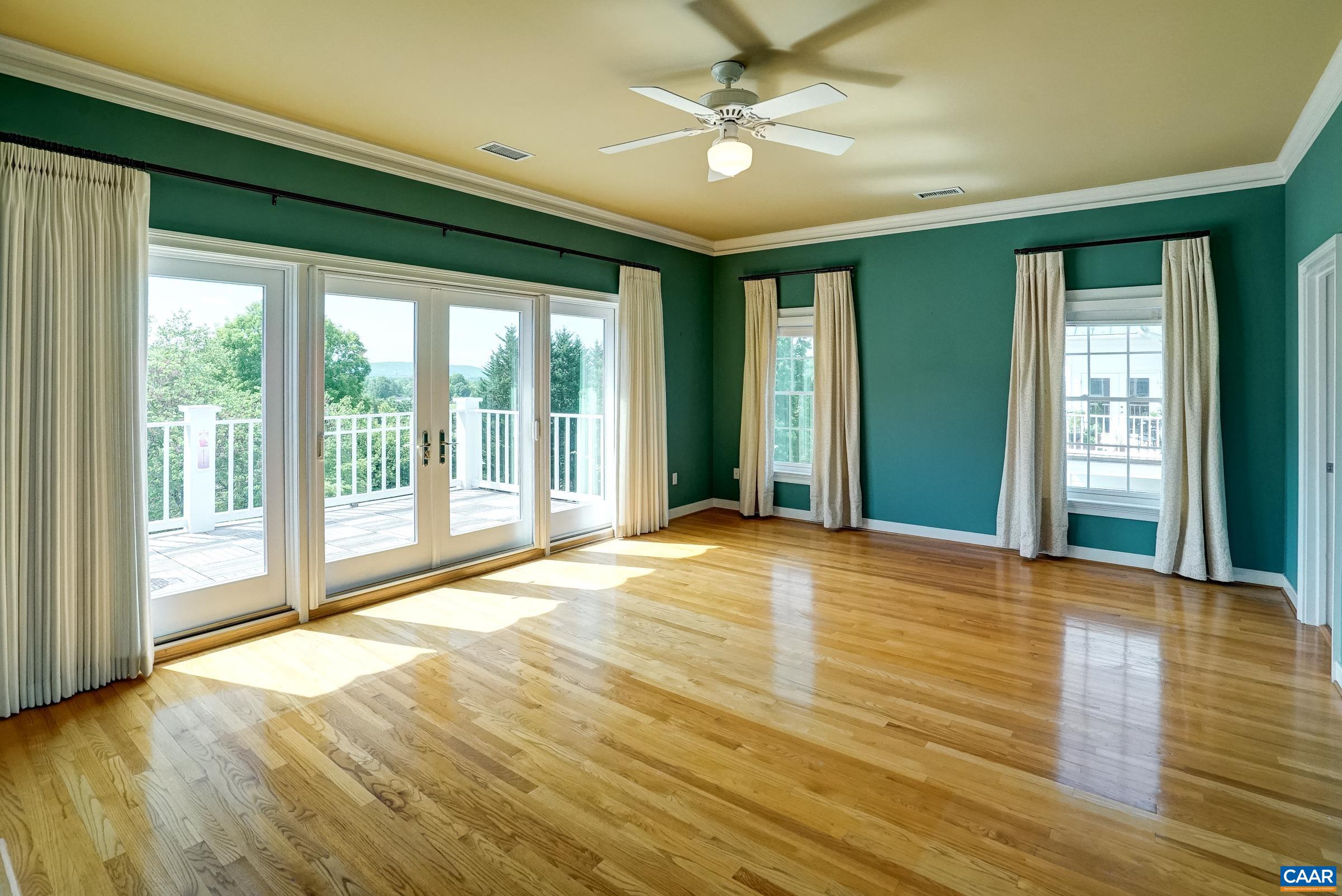 512 WORTHINGTON DR Unit: B