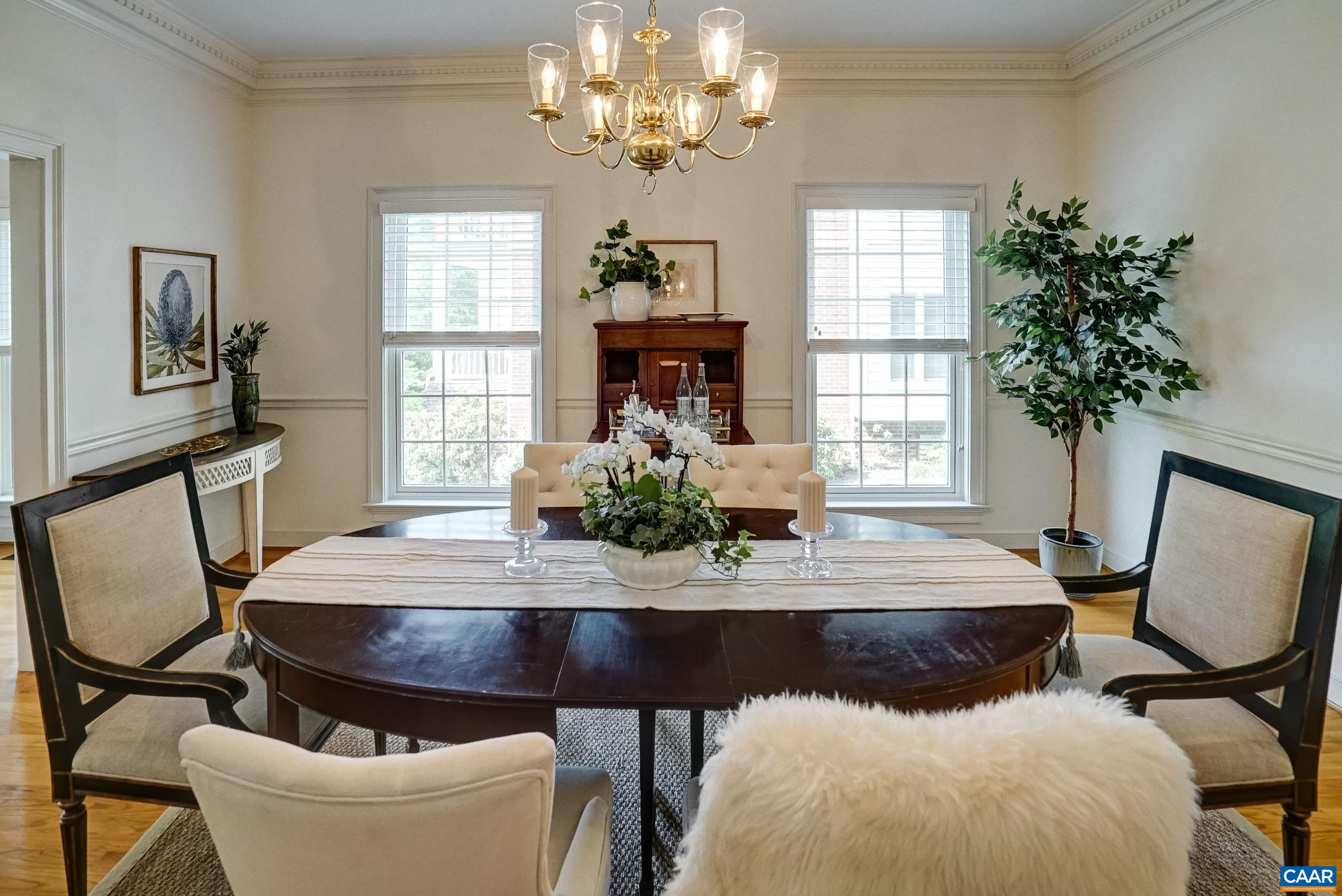 512 WORTHINGTON DR Unit: B