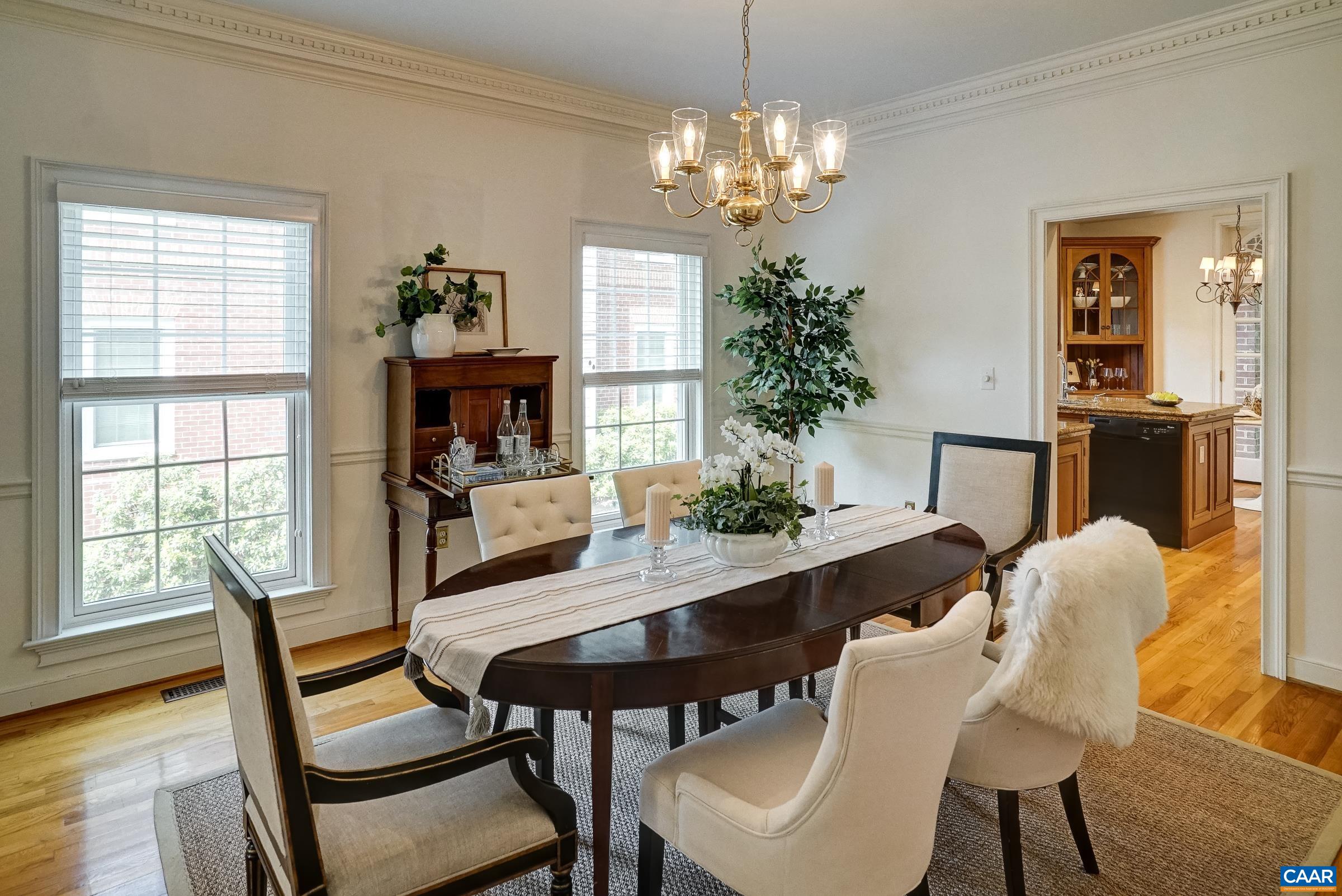 512 WORTHINGTON DR Unit: B