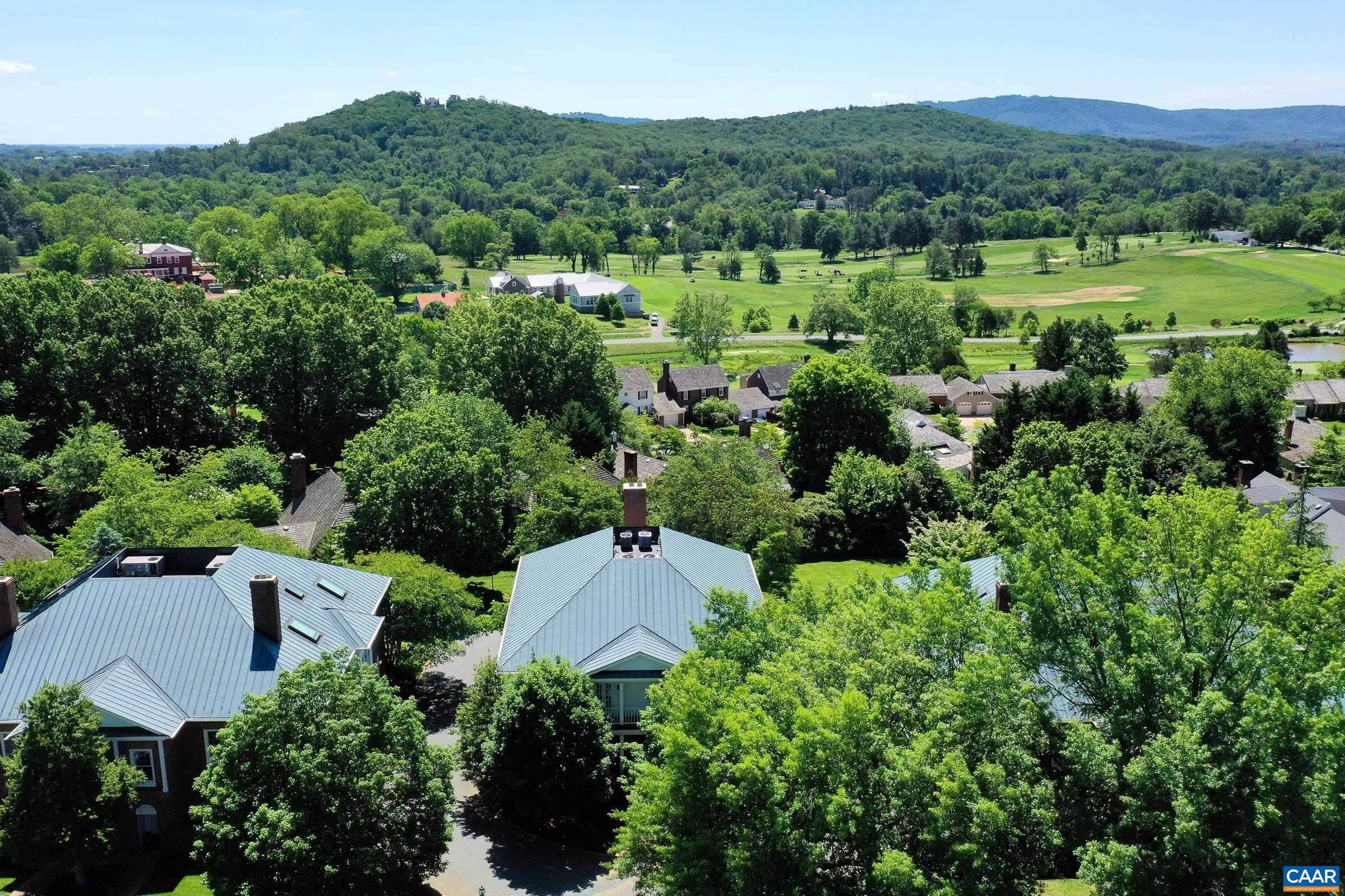 512 WORTHINGTON DR Unit: B