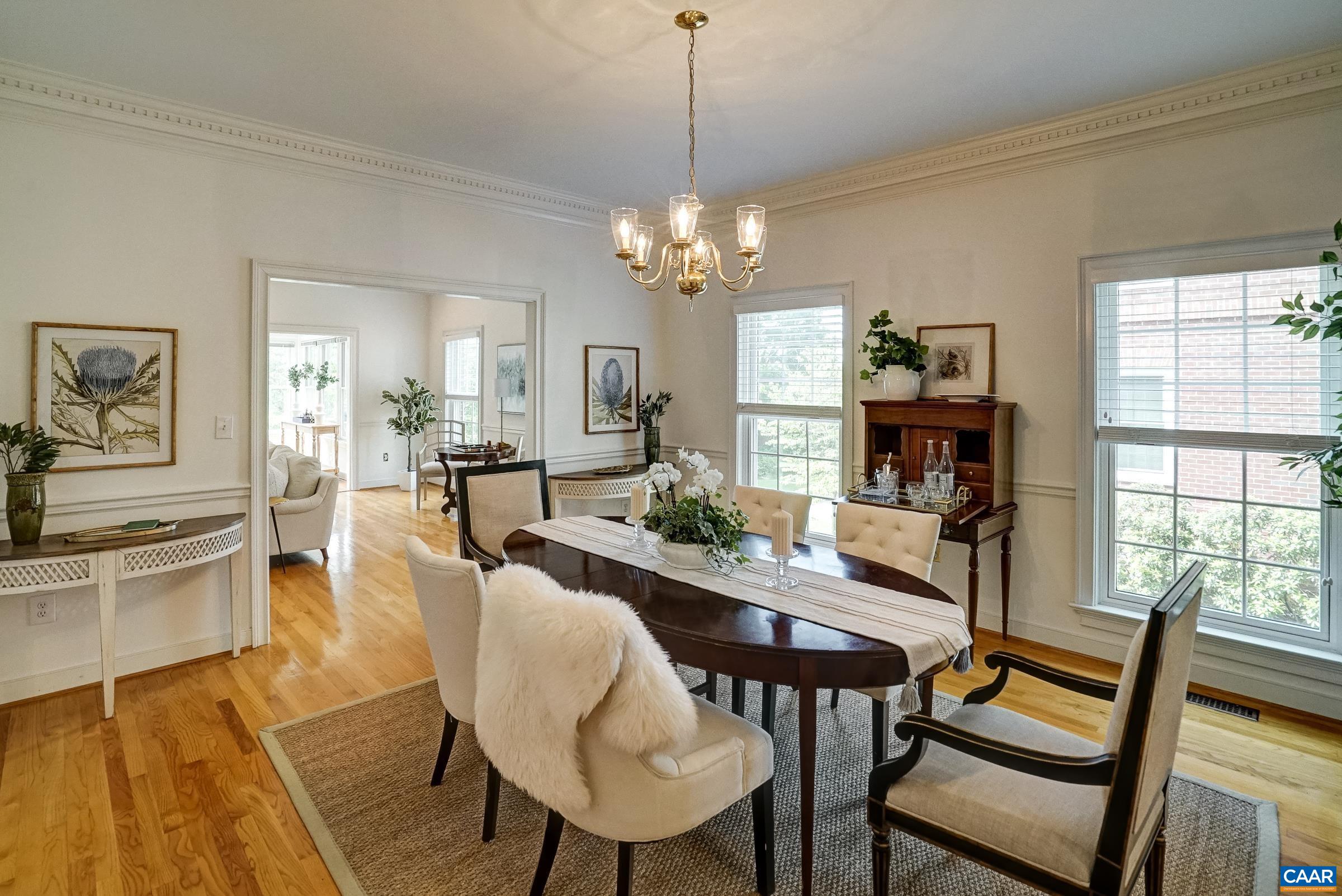 512 WORTHINGTON DR Unit: B