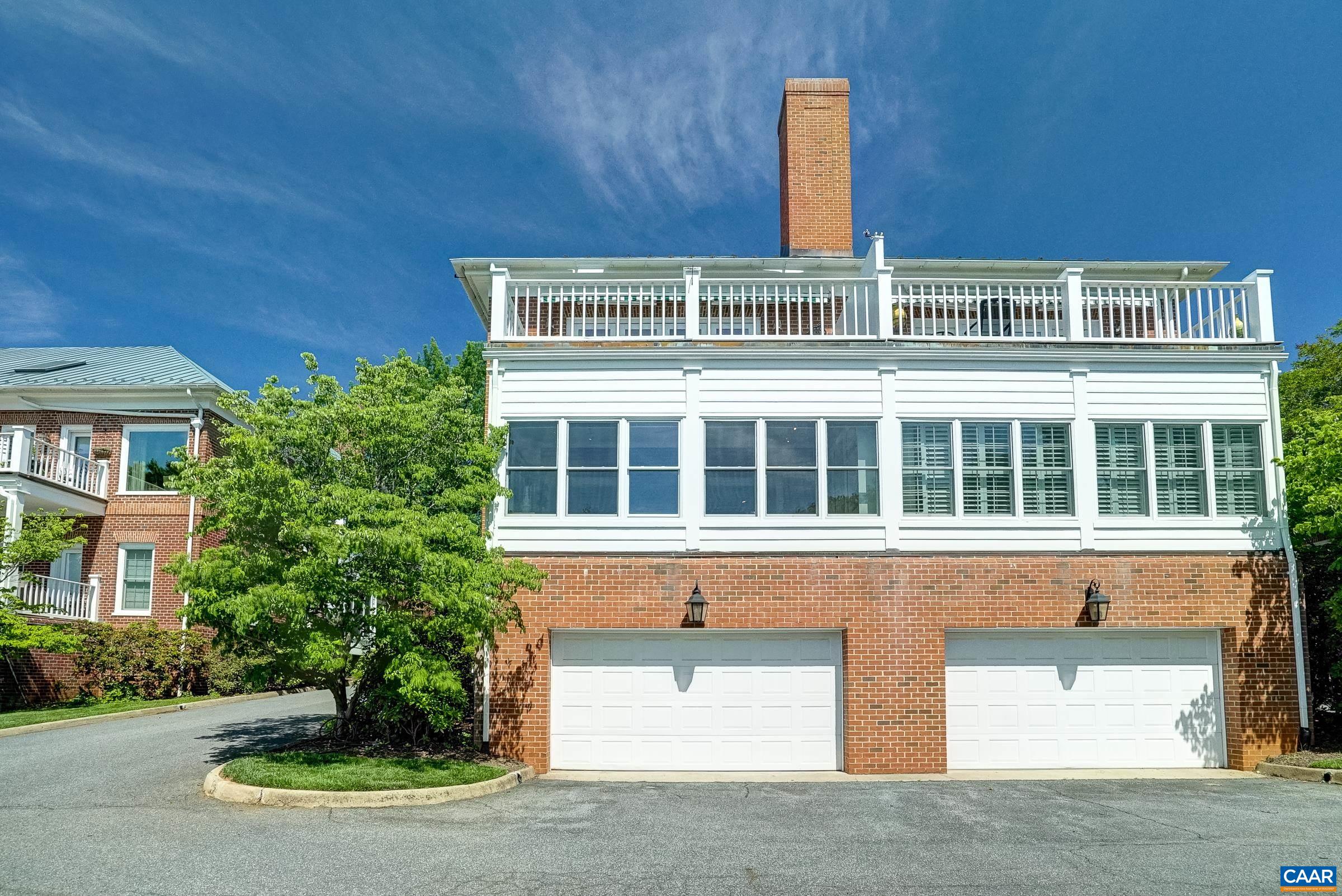 512 WORTHINGTON DR Unit: B