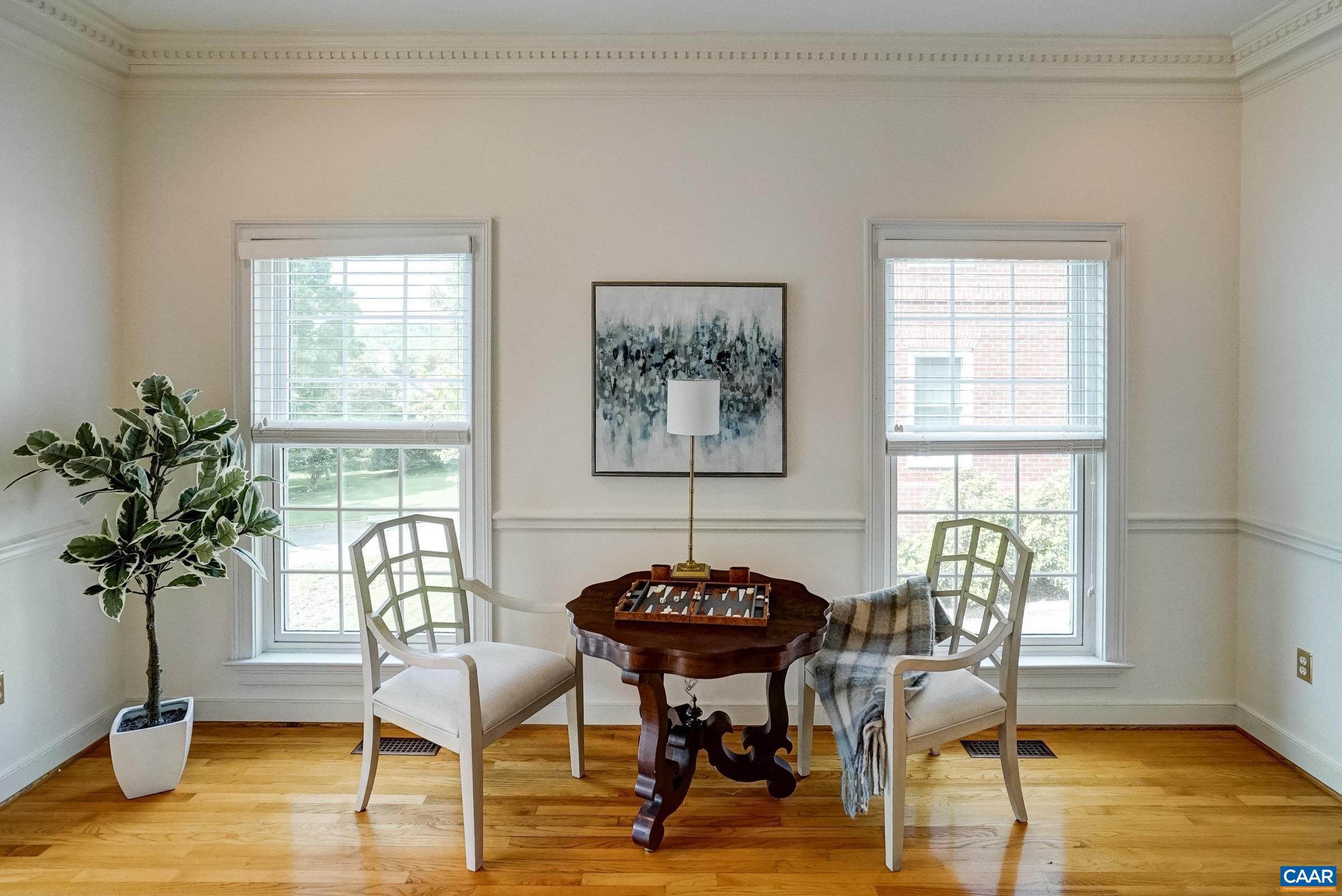 512 WORTHINGTON DR Unit: B