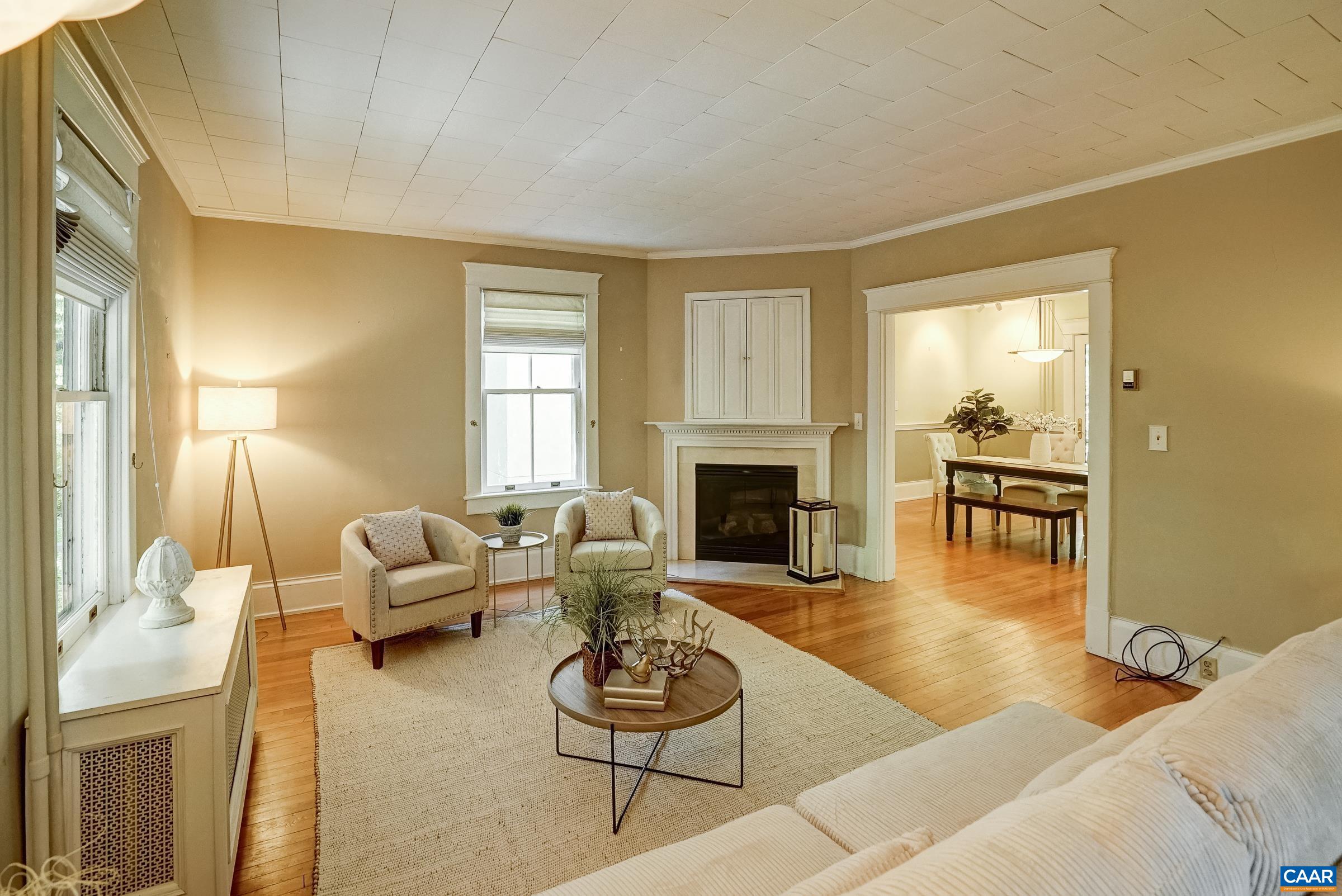 2425 JEFFERSON PARK AVE