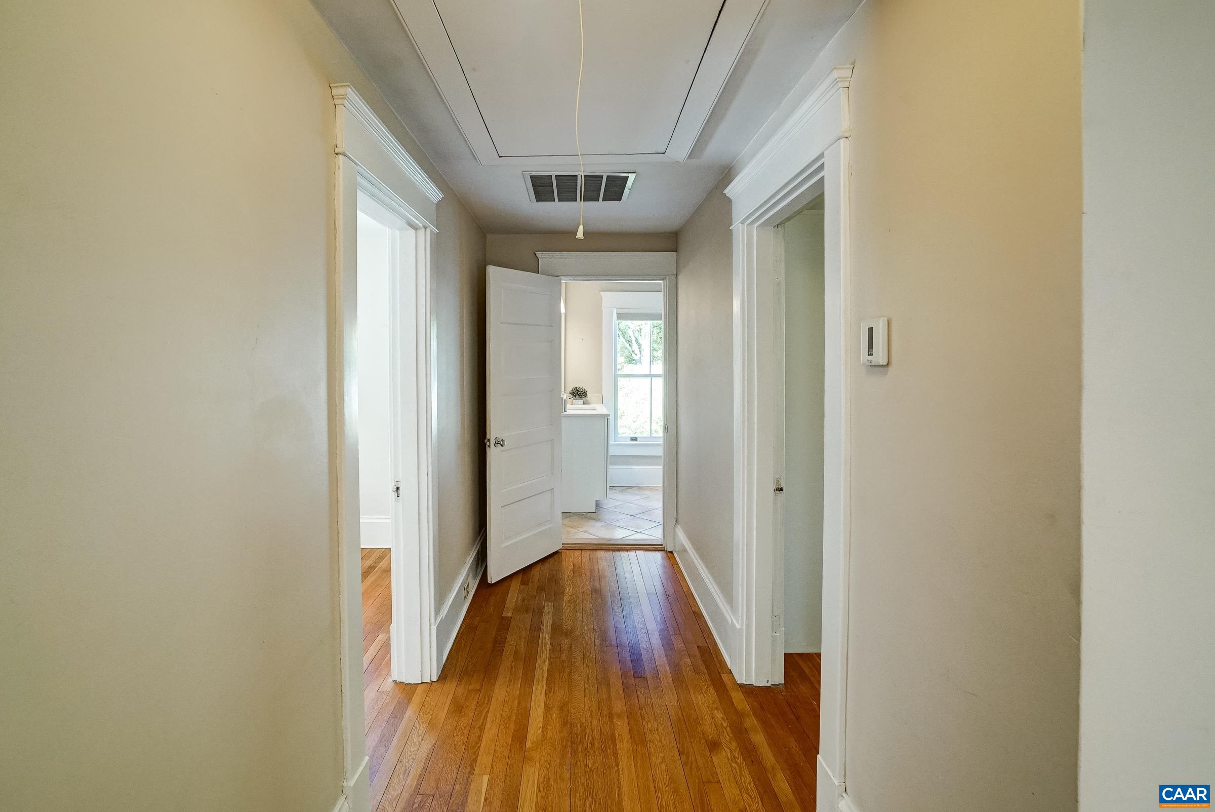 2425 JEFFERSON PARK AVE