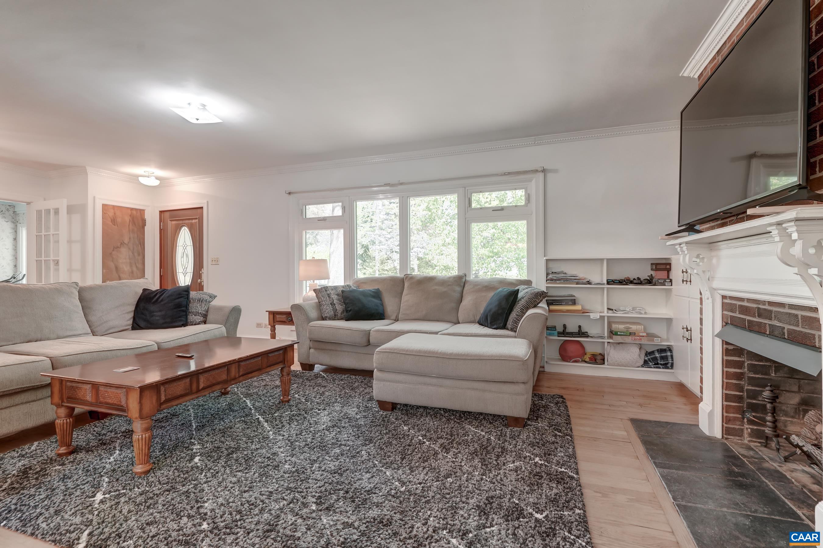 1514 WESTWOOD RD Unit: A and B