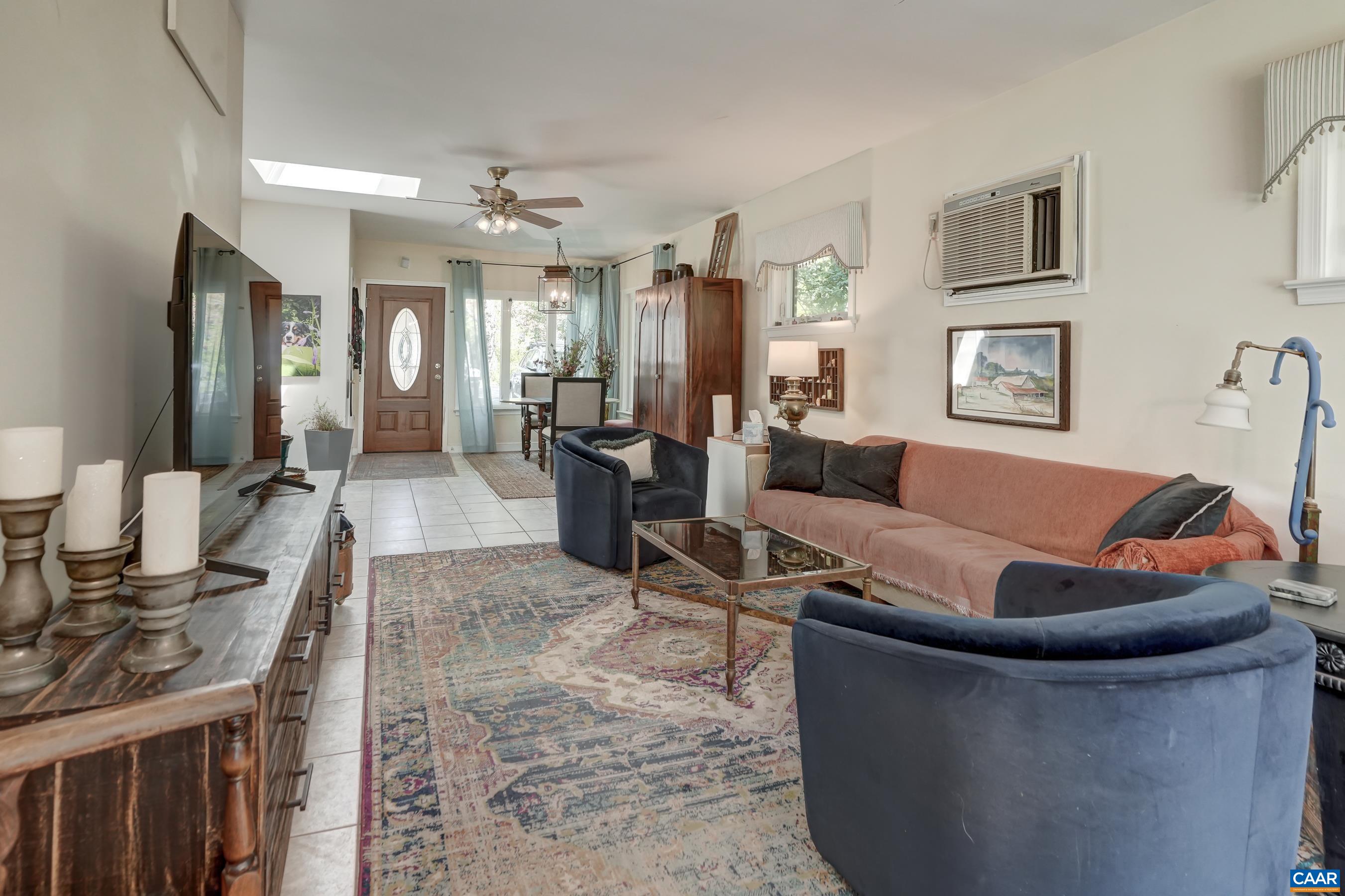 1514 WESTWOOD RD Unit: A and B