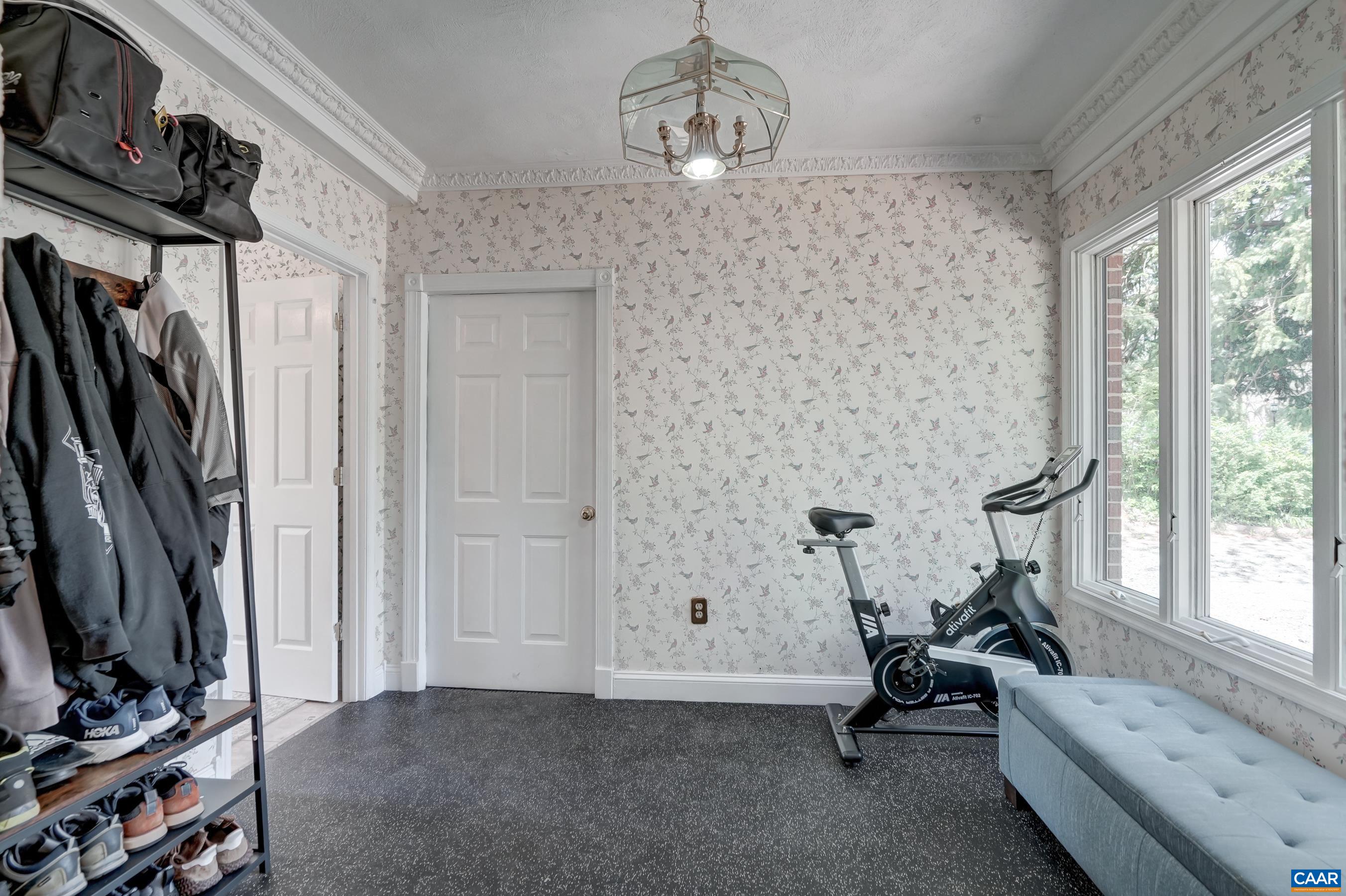 1514 WESTWOOD RD Unit: A and B