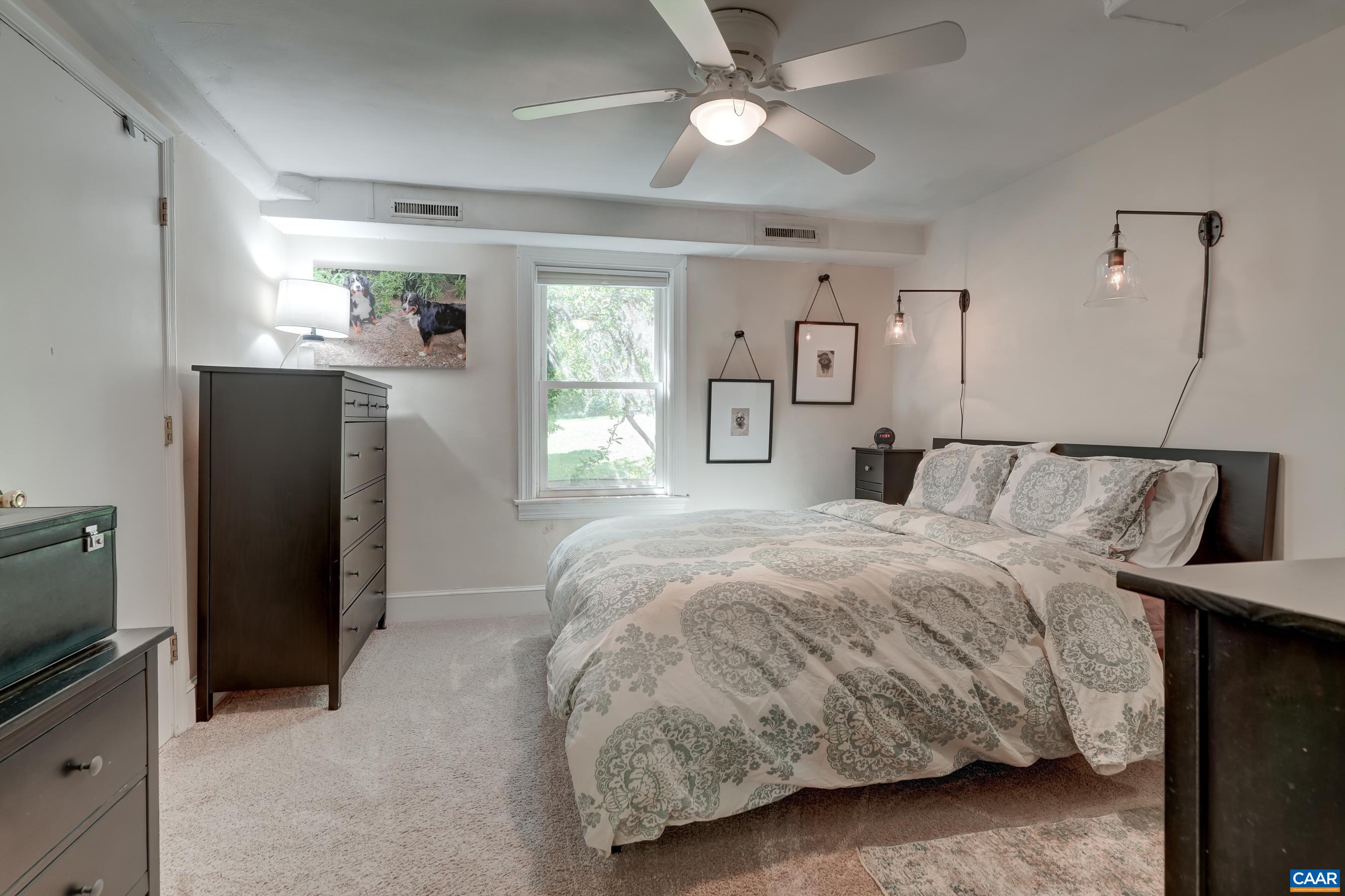 1514 WESTWOOD RD Unit: A and B