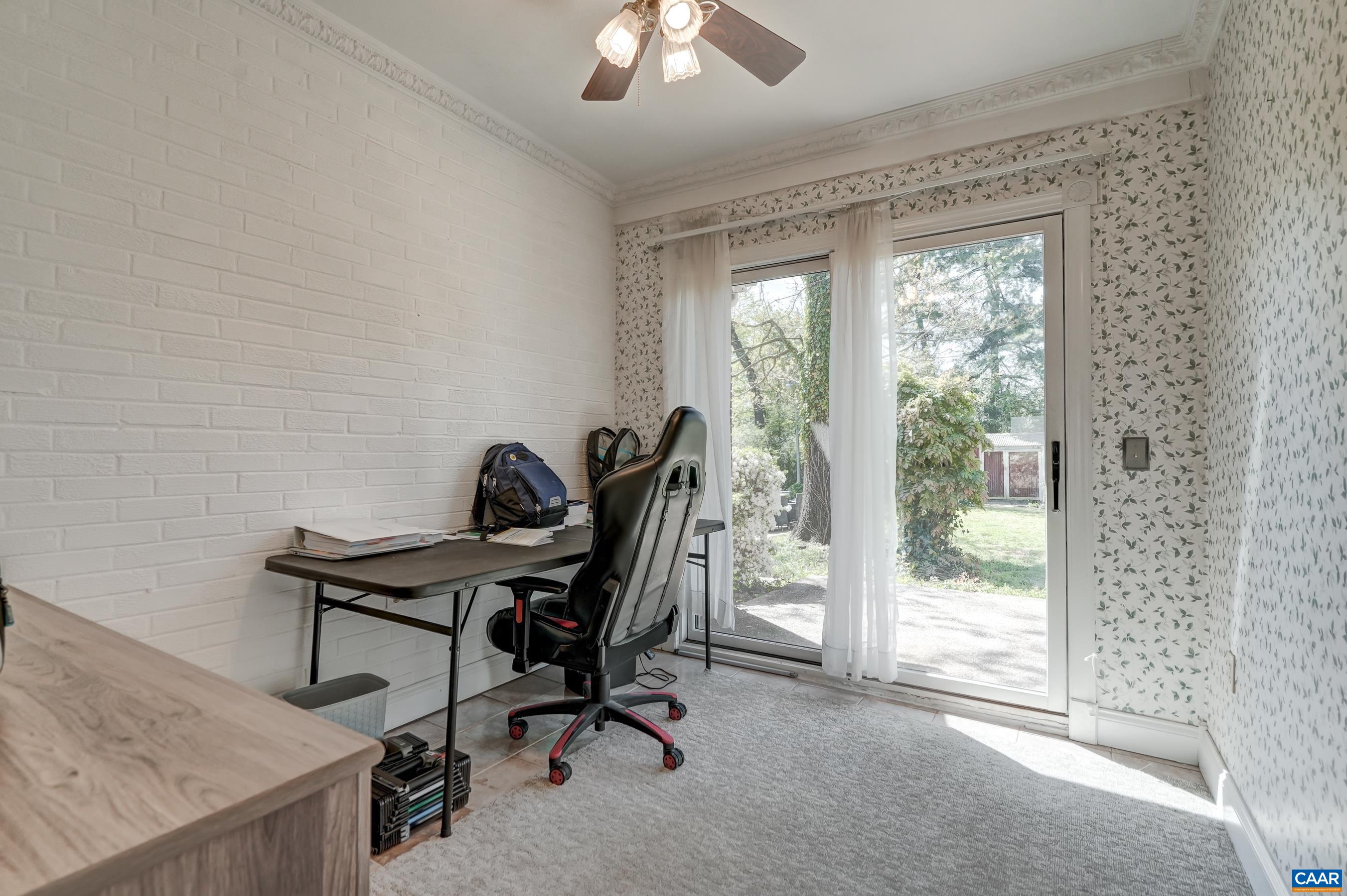 1514 WESTWOOD RD Unit: A and B