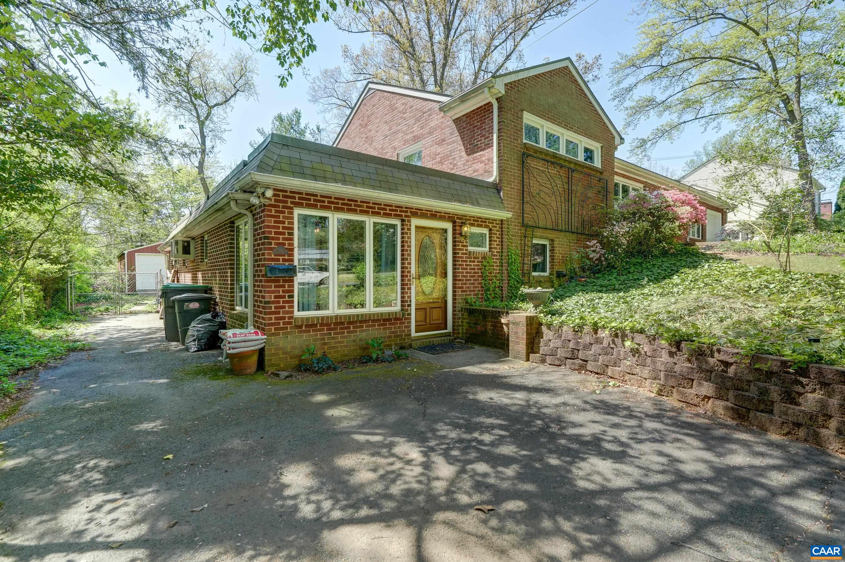 1514 WESTWOOD RD Unit: A and B