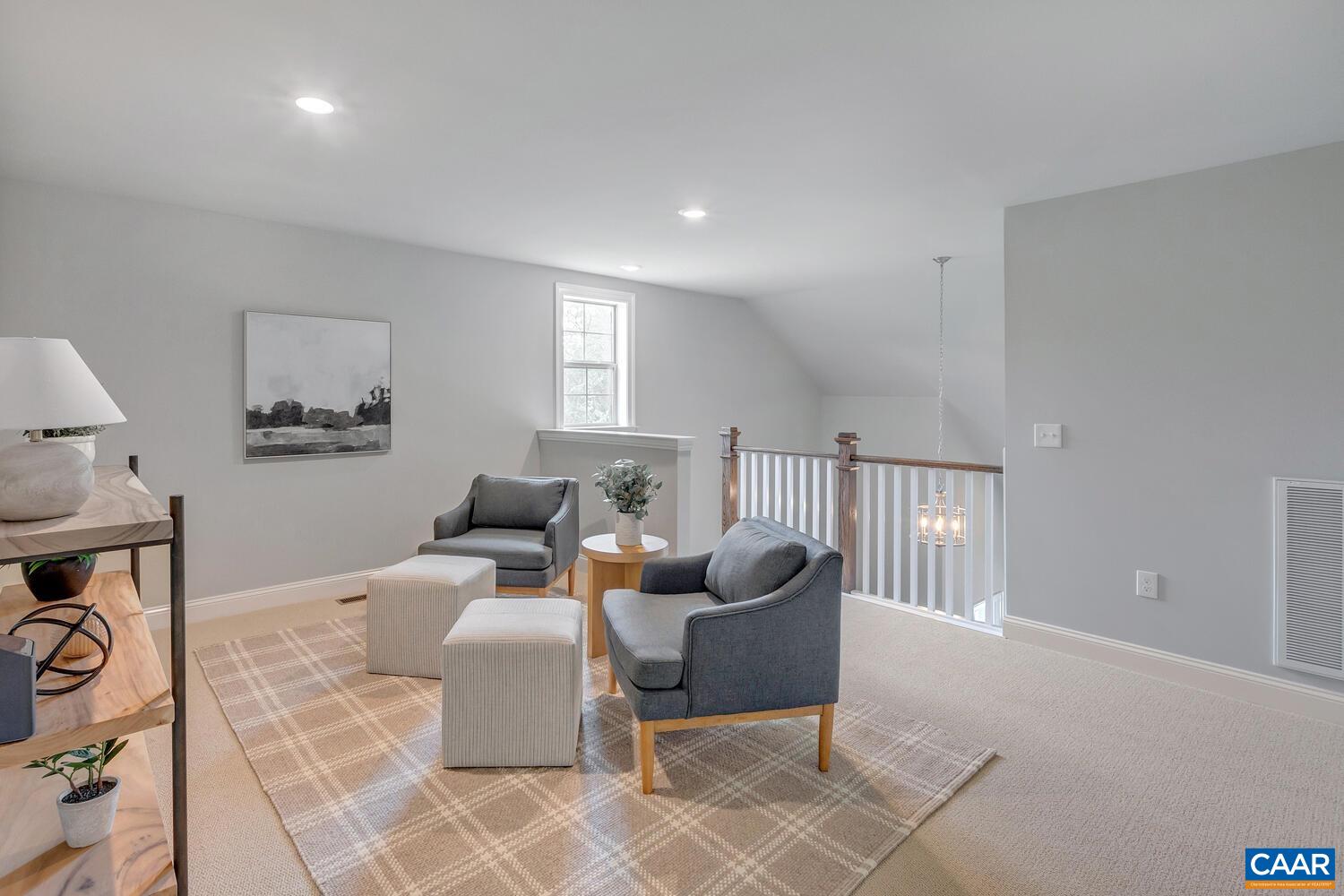 2022 LARKIN AVE