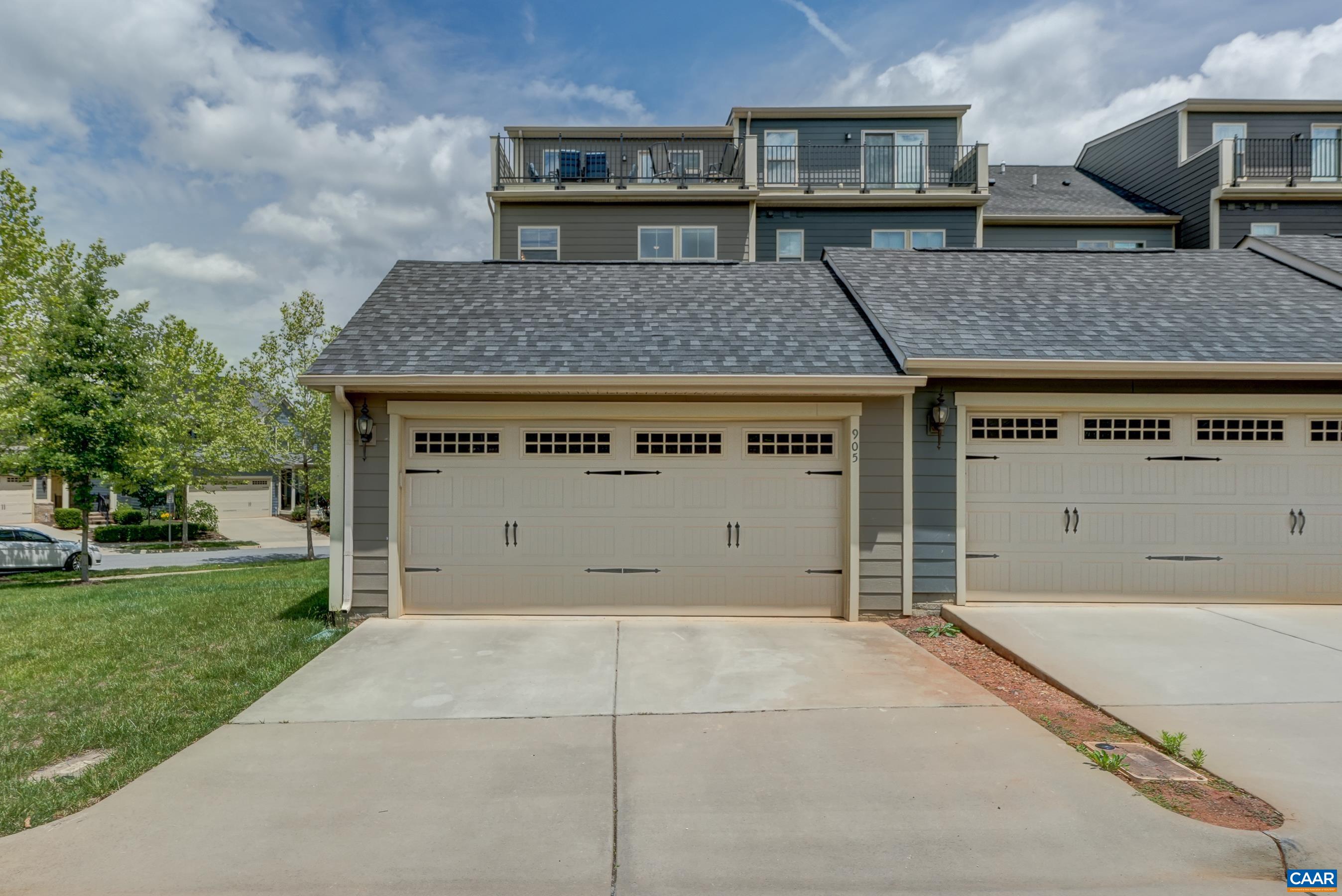 905 FLAT WATERS LN