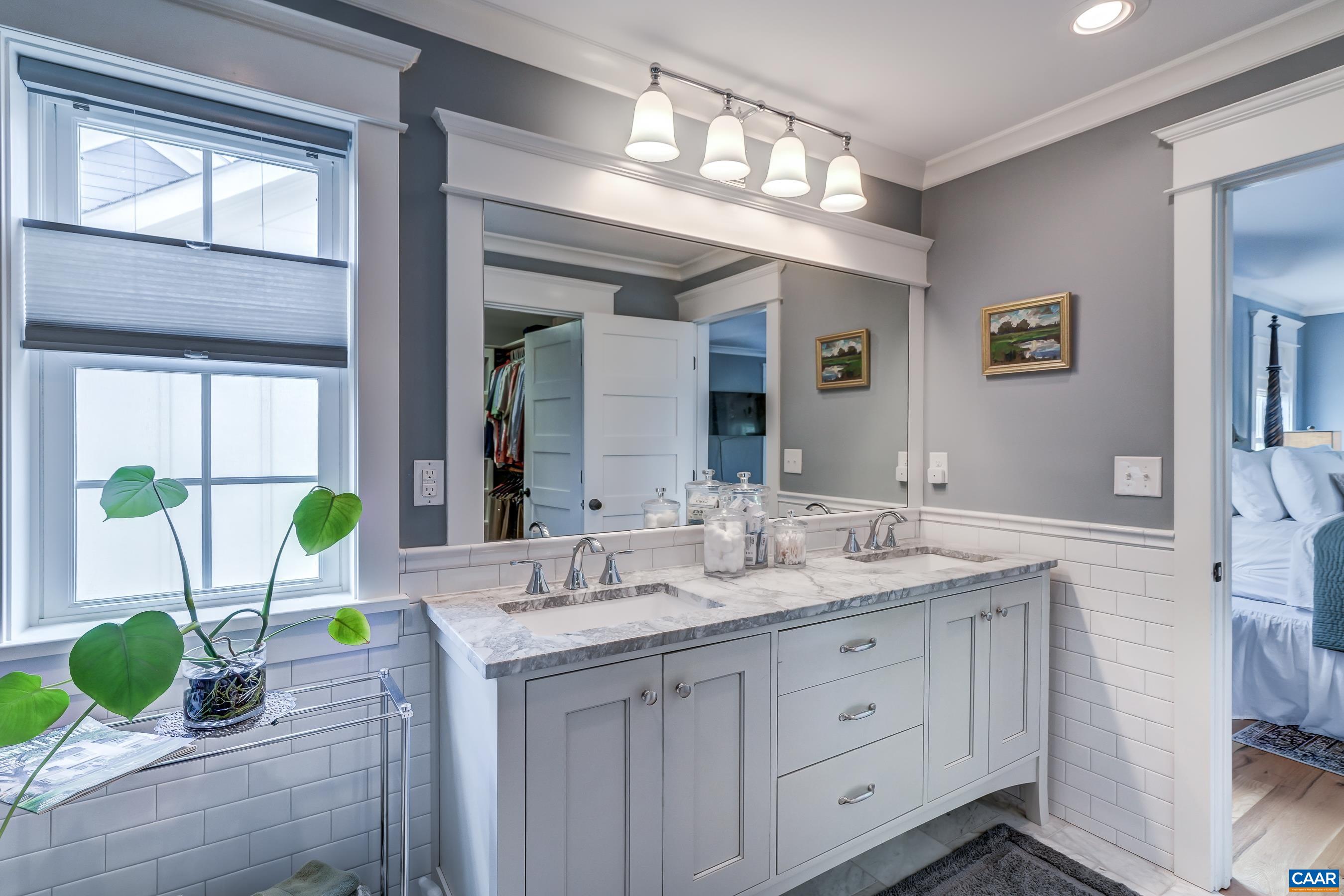 772 GOLF VIEW DR