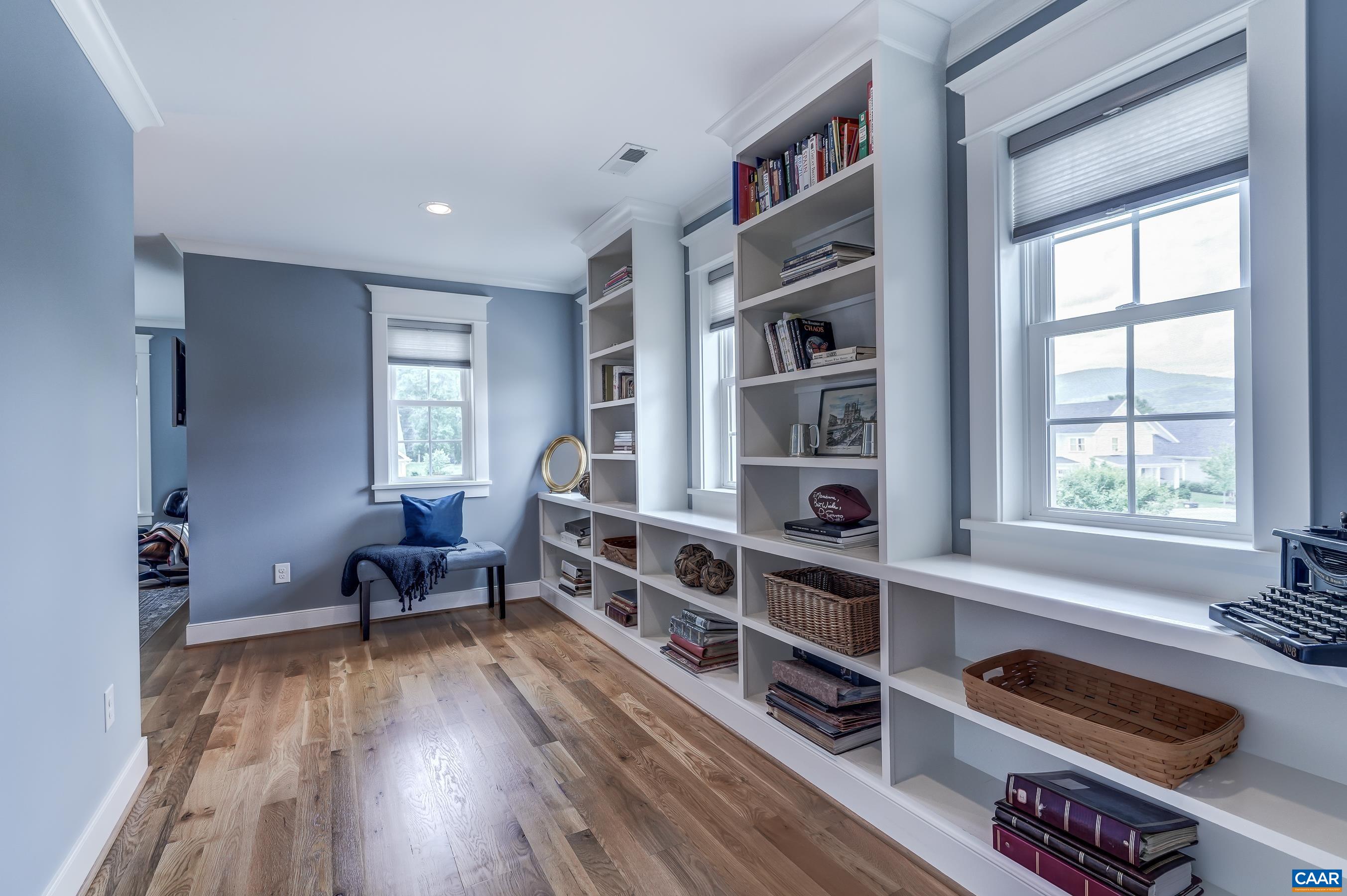 772 GOLF VIEW DR