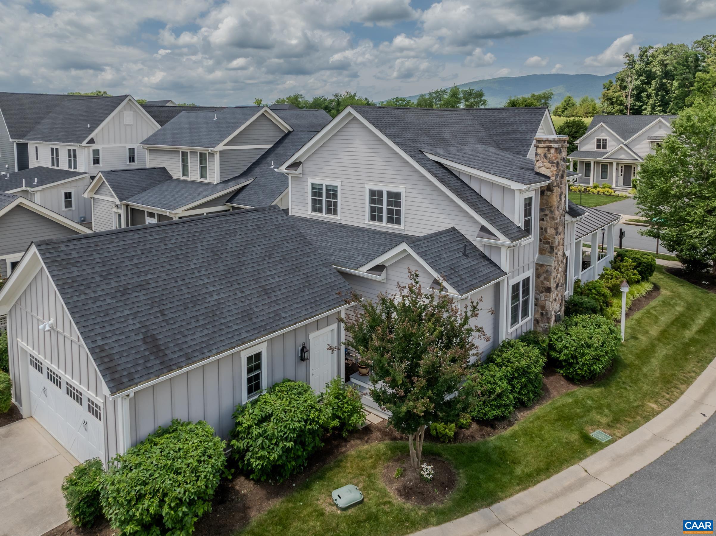 772 GOLF VIEW DR