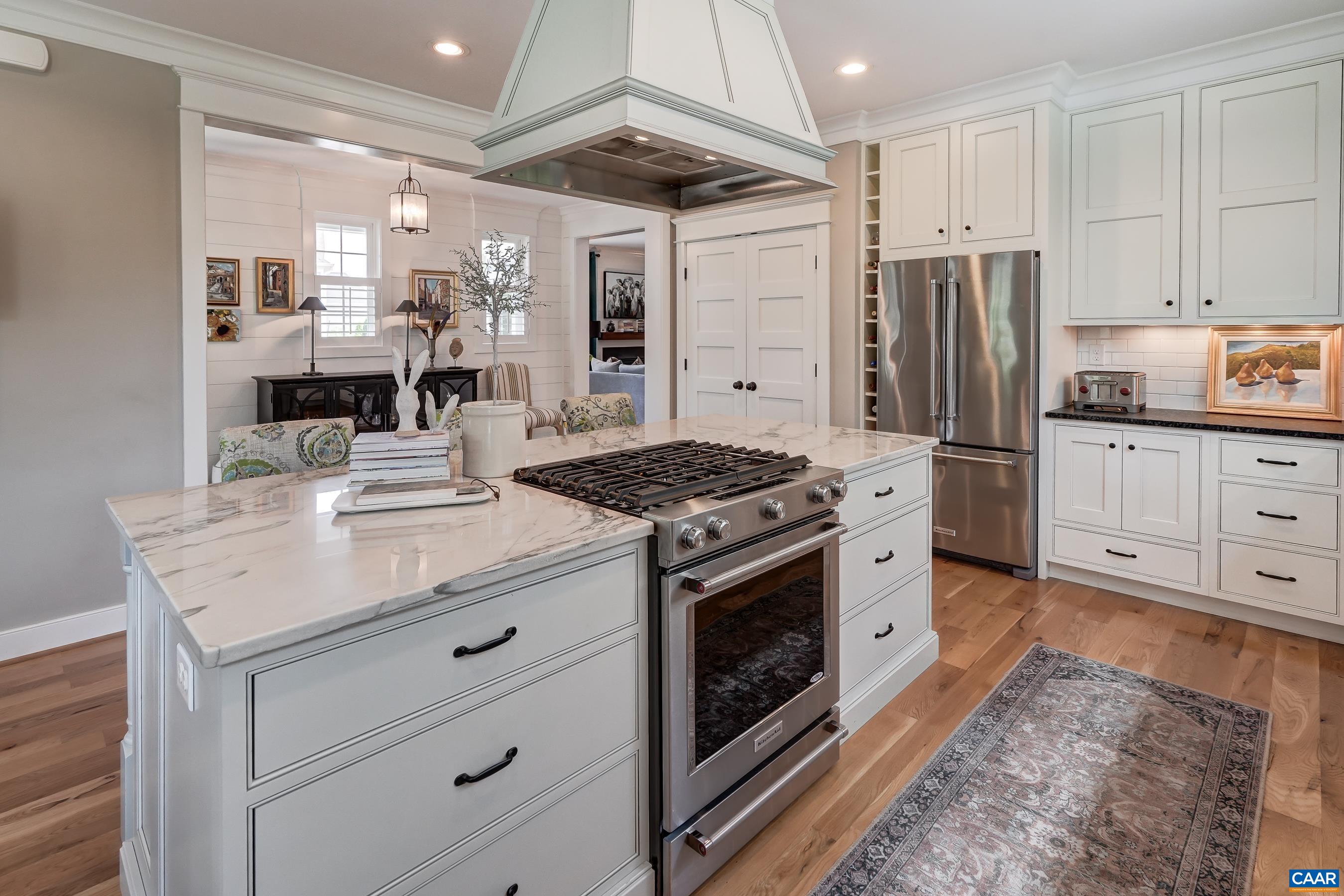 772 GOLF VIEW DR