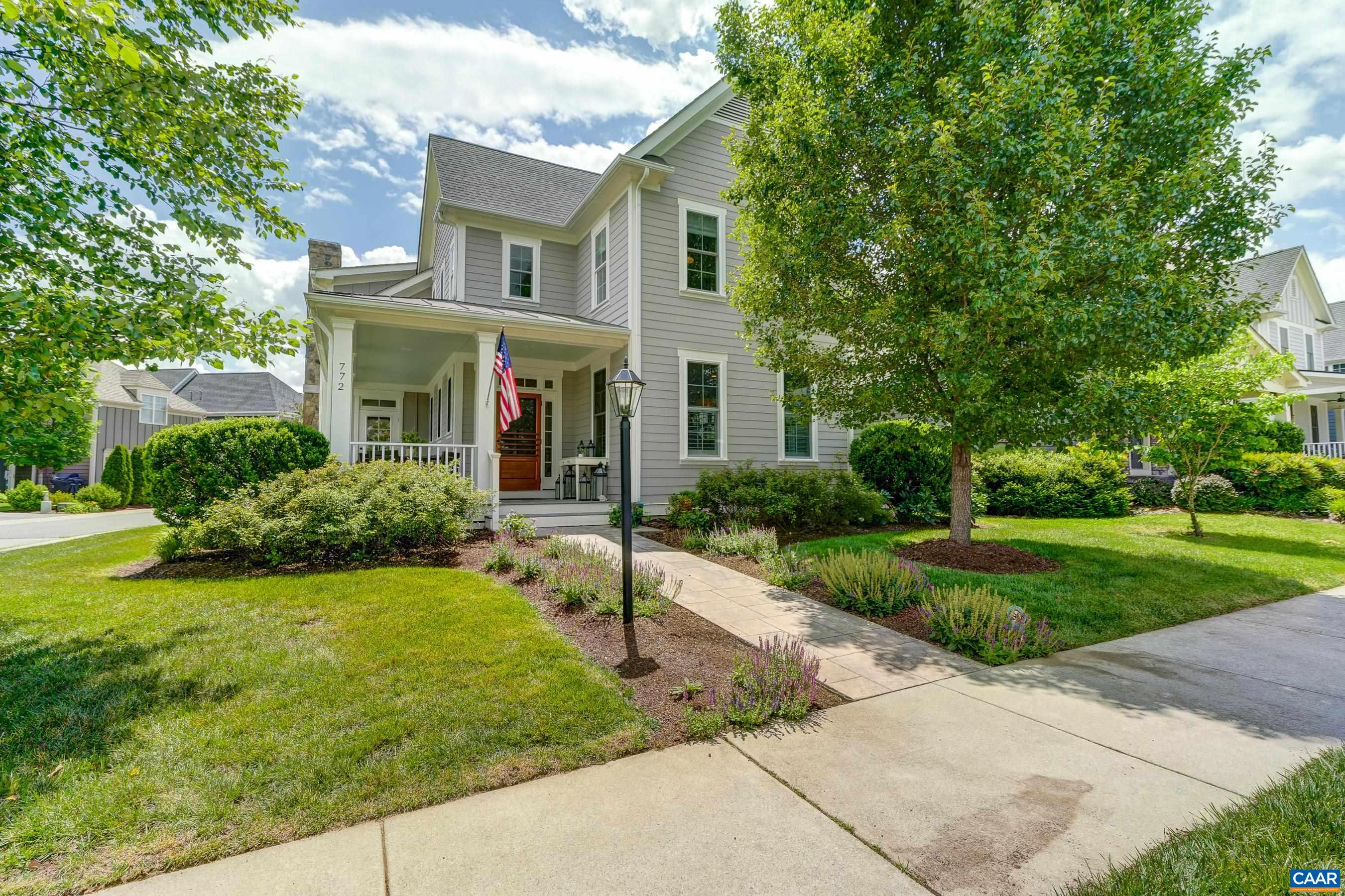 772 GOLF VIEW DR