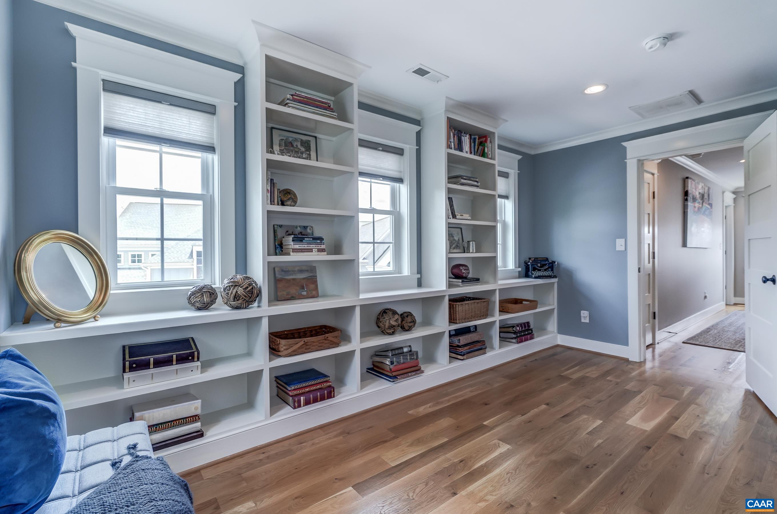 772 GOLF VIEW DR