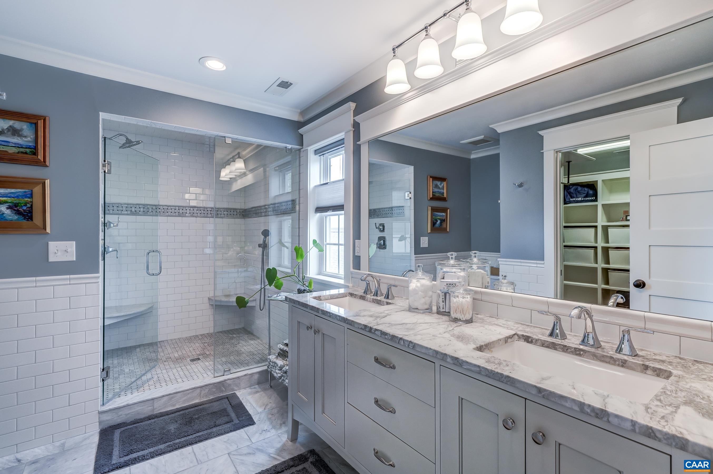 772 GOLF VIEW DR