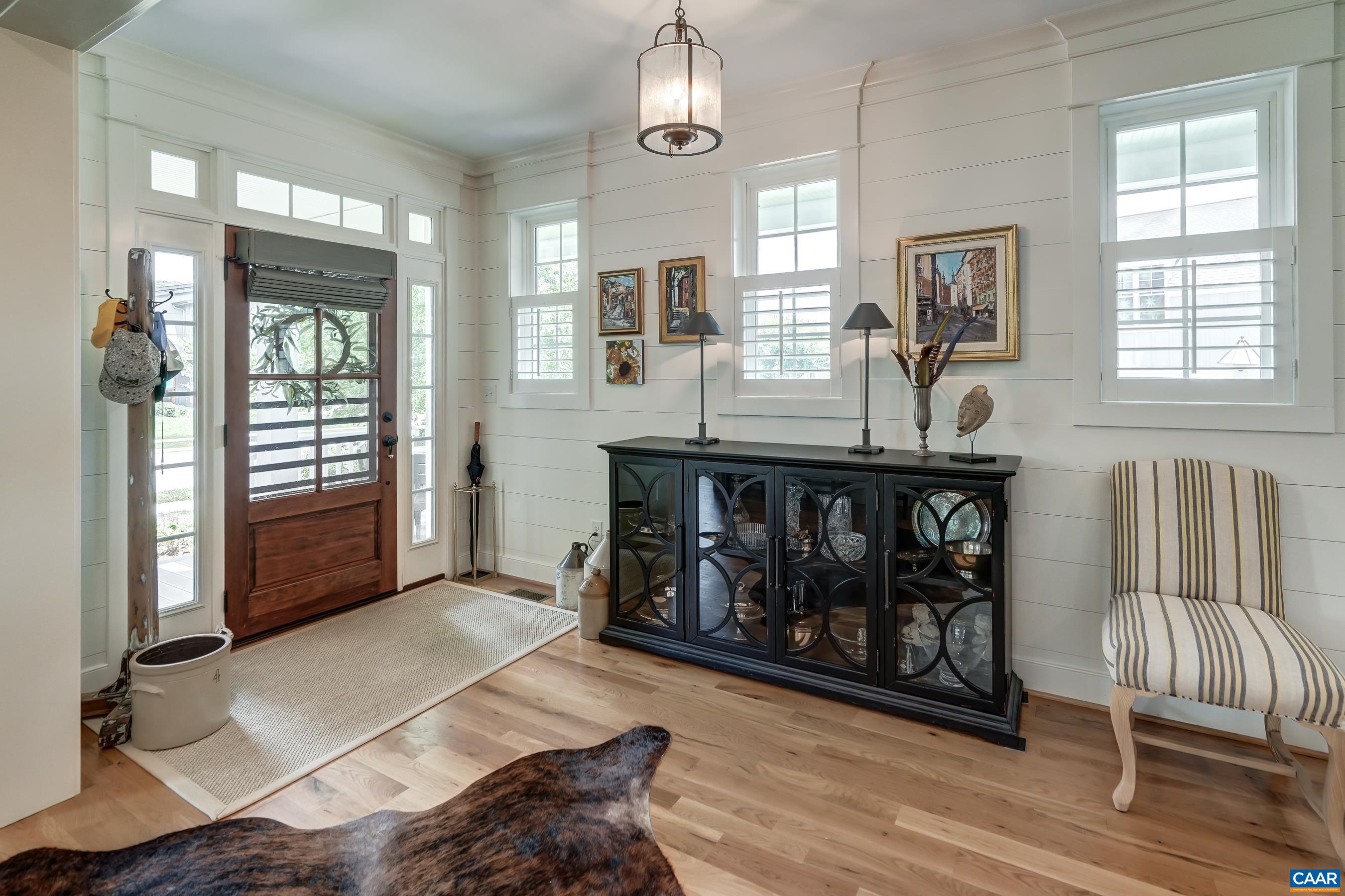 772 GOLF VIEW DR