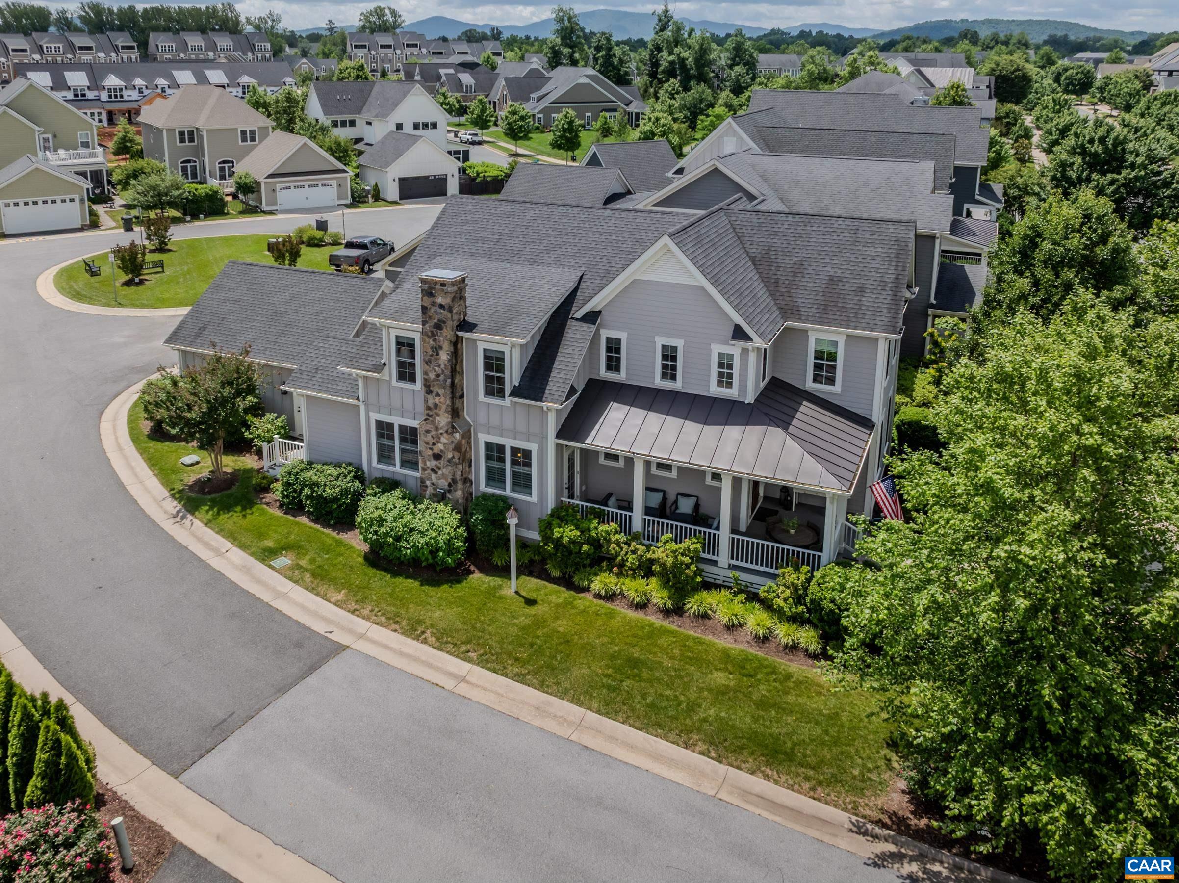 772 GOLF VIEW DR