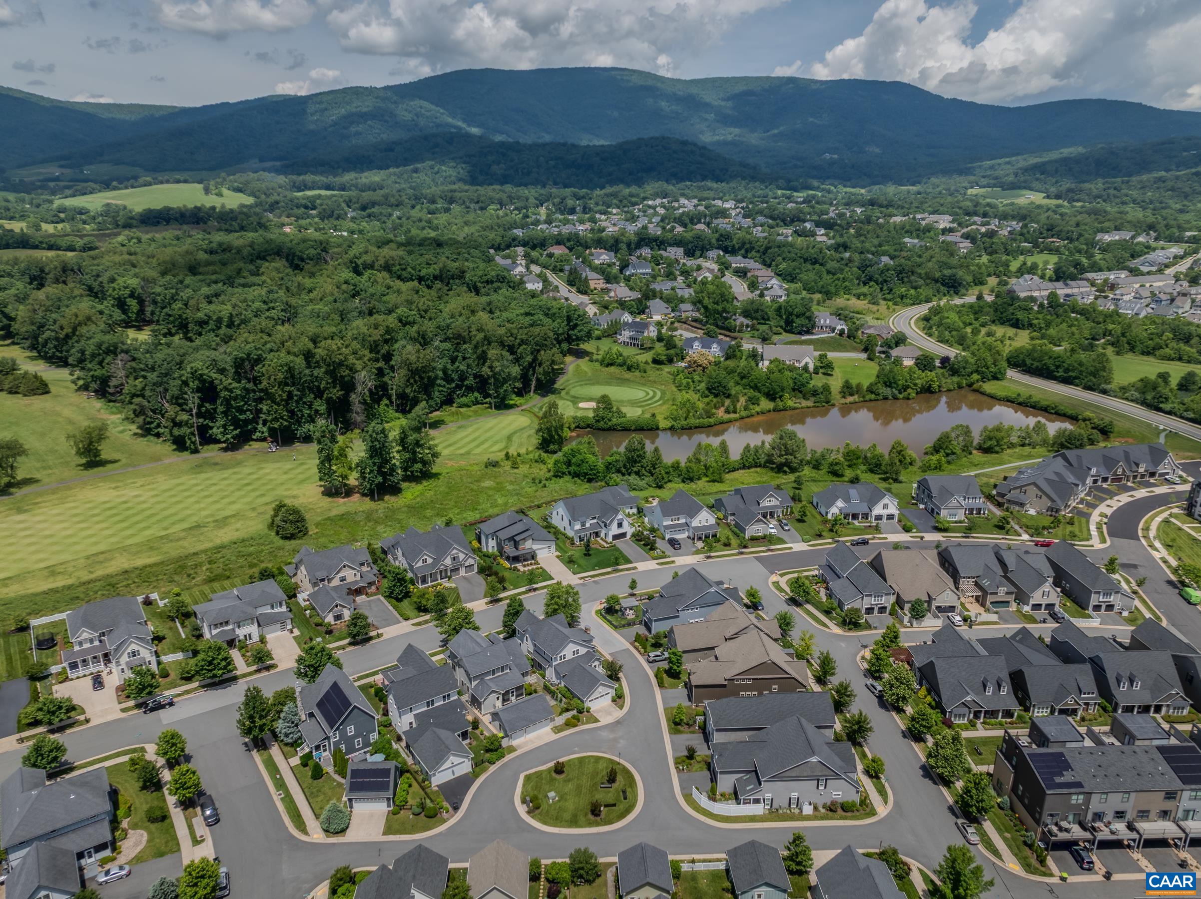 772 GOLF VIEW DR