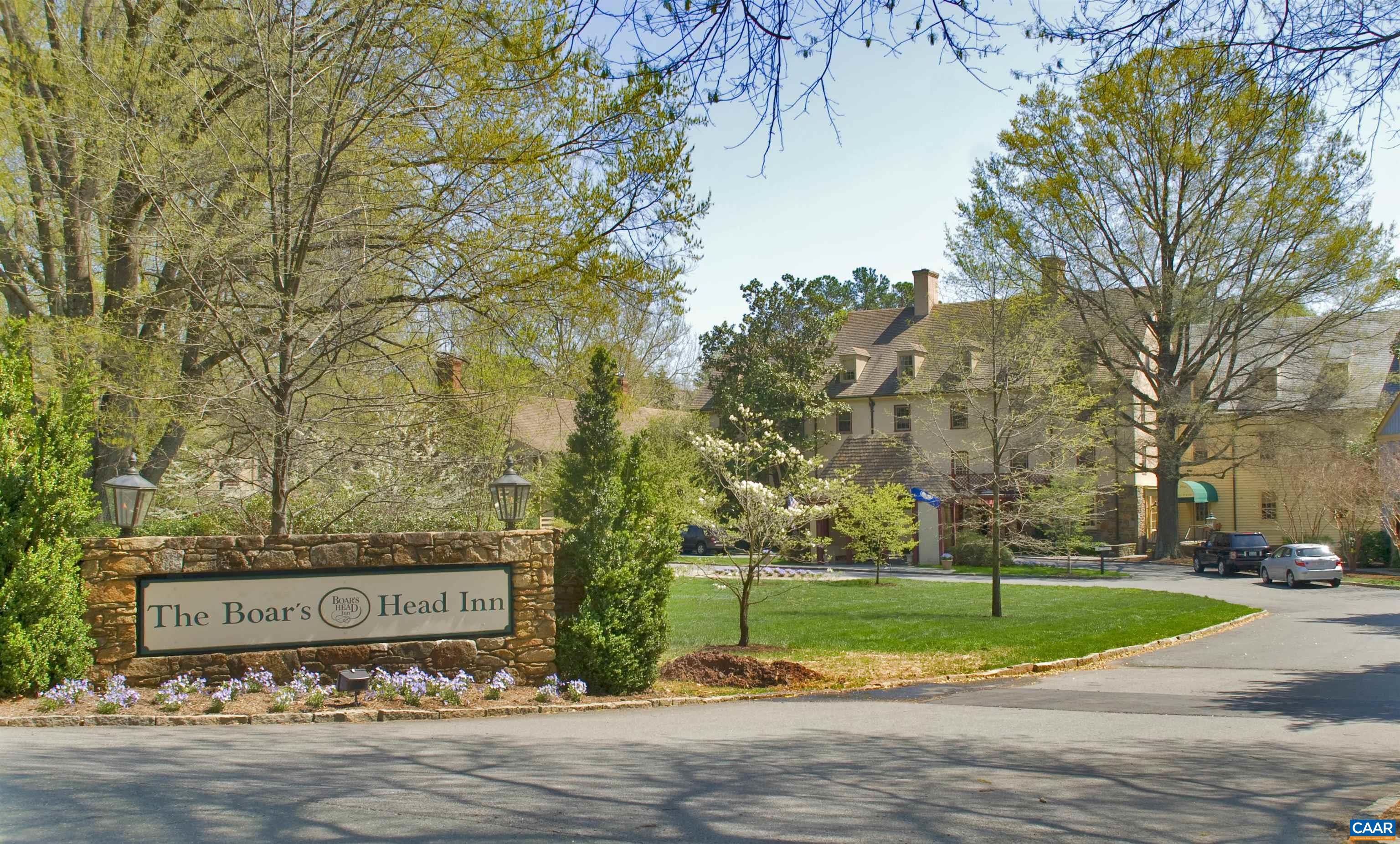 500 CRESTWOOD DR Unit: 2203