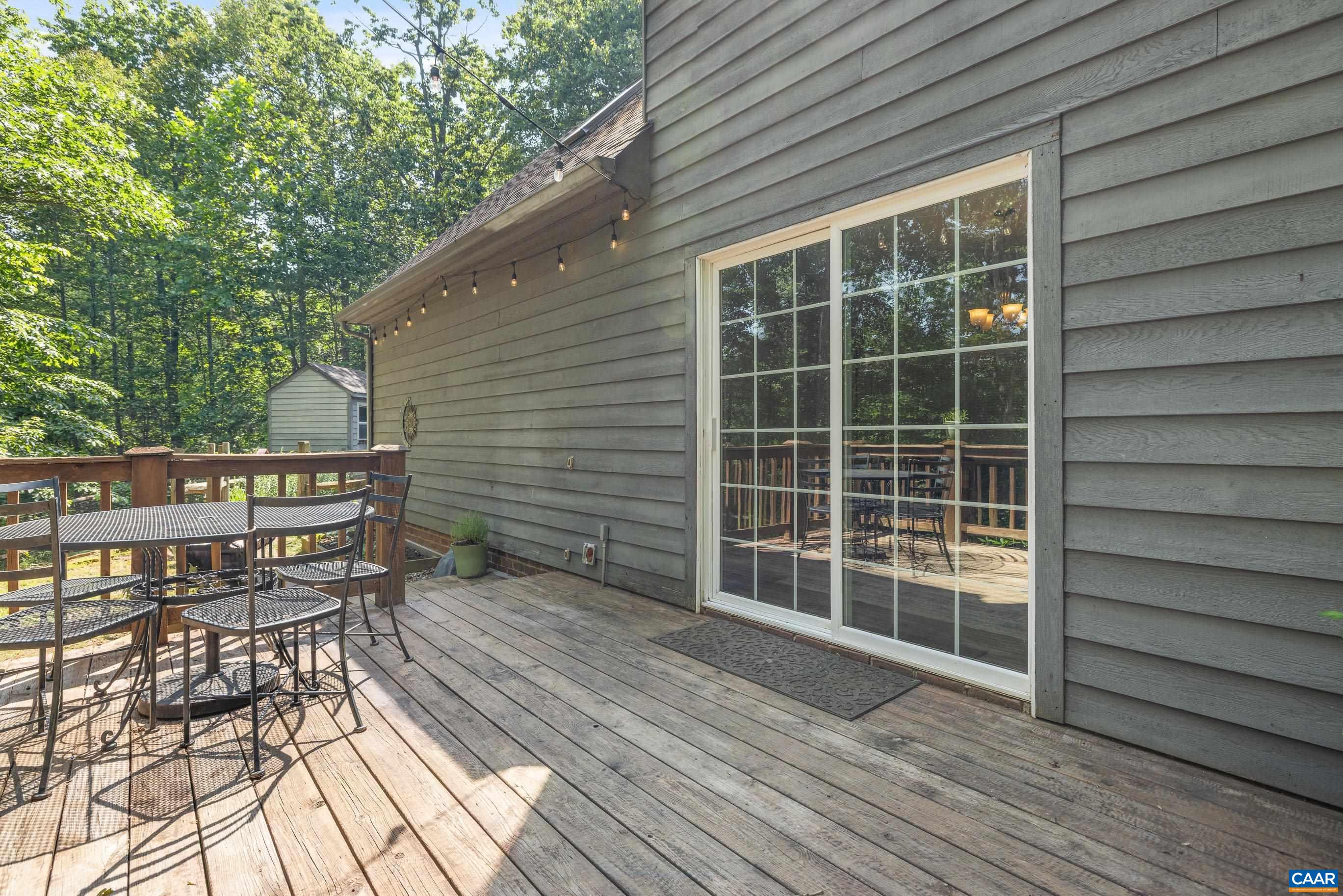 295 HOMESTEAD LN