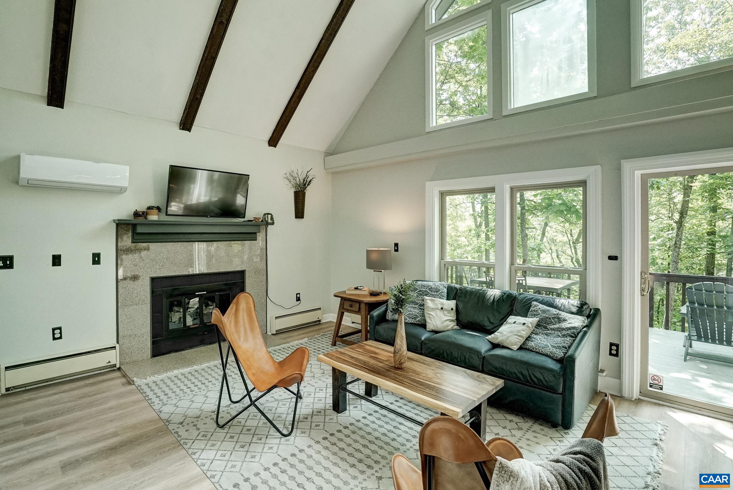 973 LAUREL SPRINGS DR