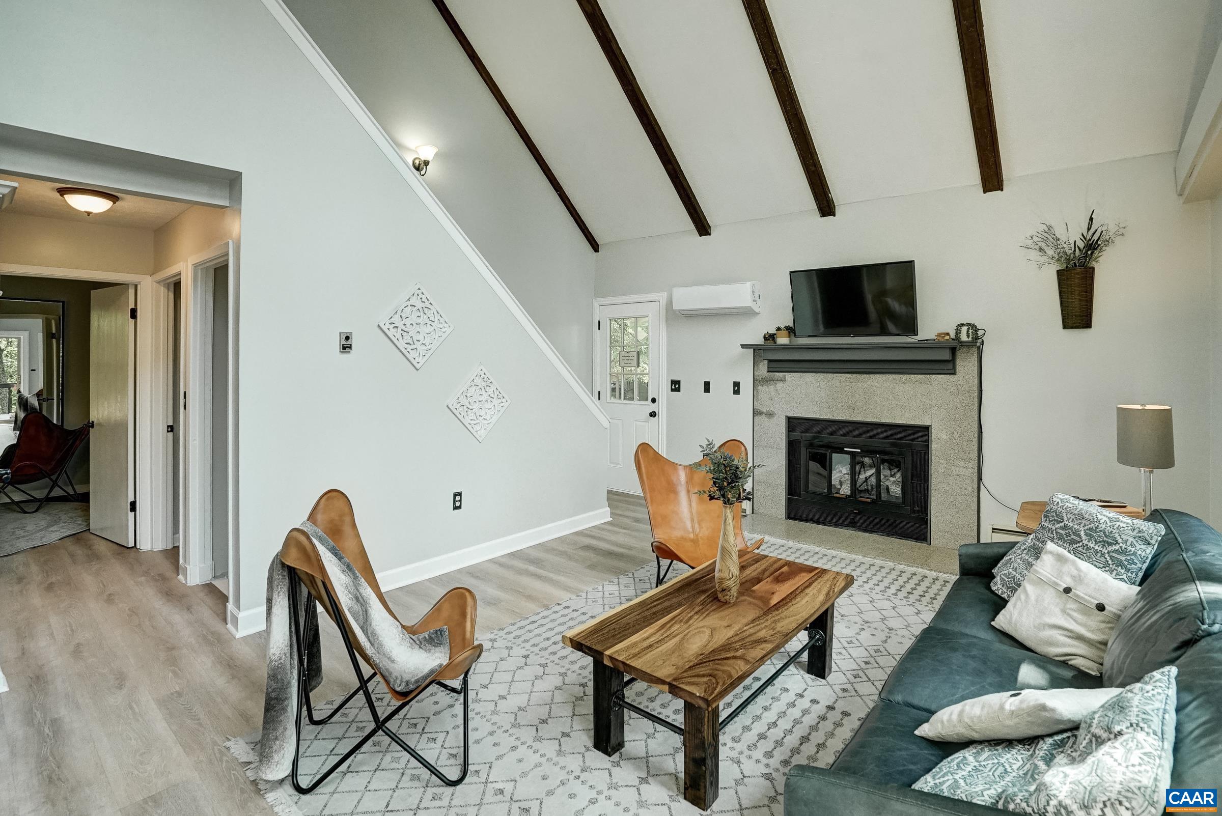 973 LAUREL SPRINGS DR