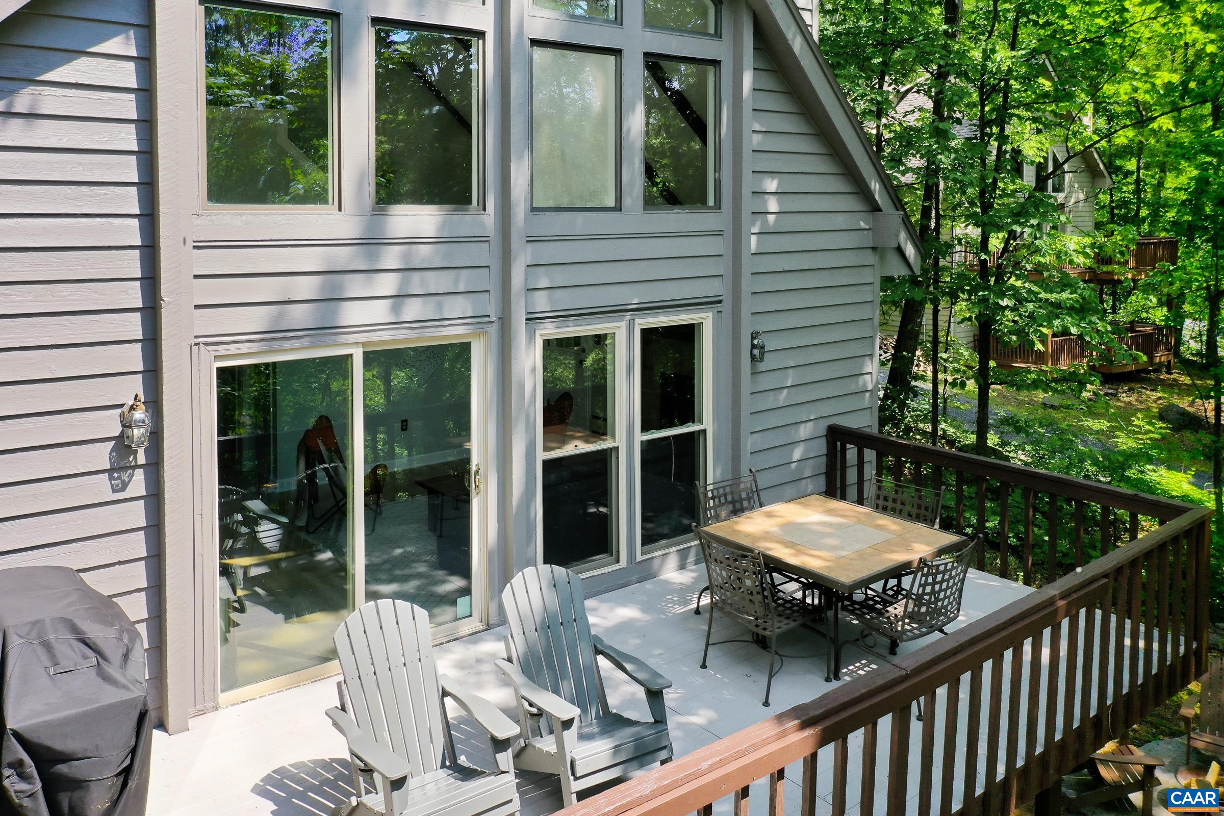 973 LAUREL SPRINGS DR