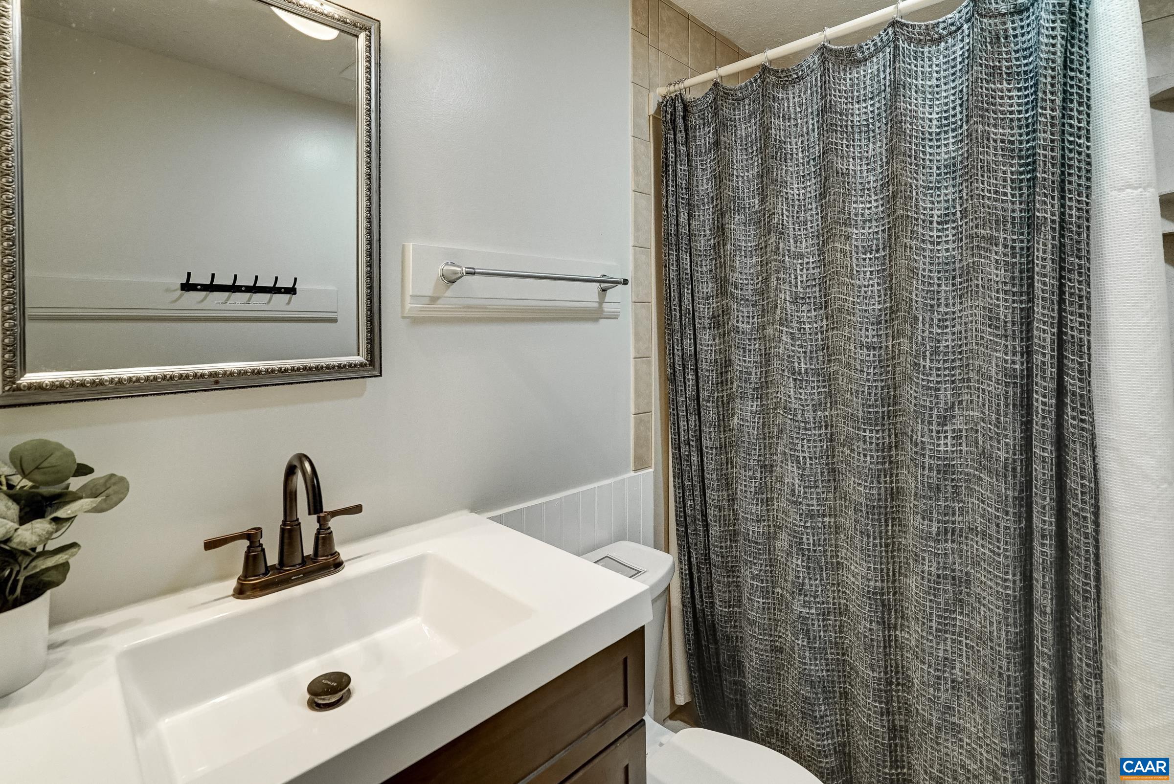 973 LAUREL SPRINGS DR