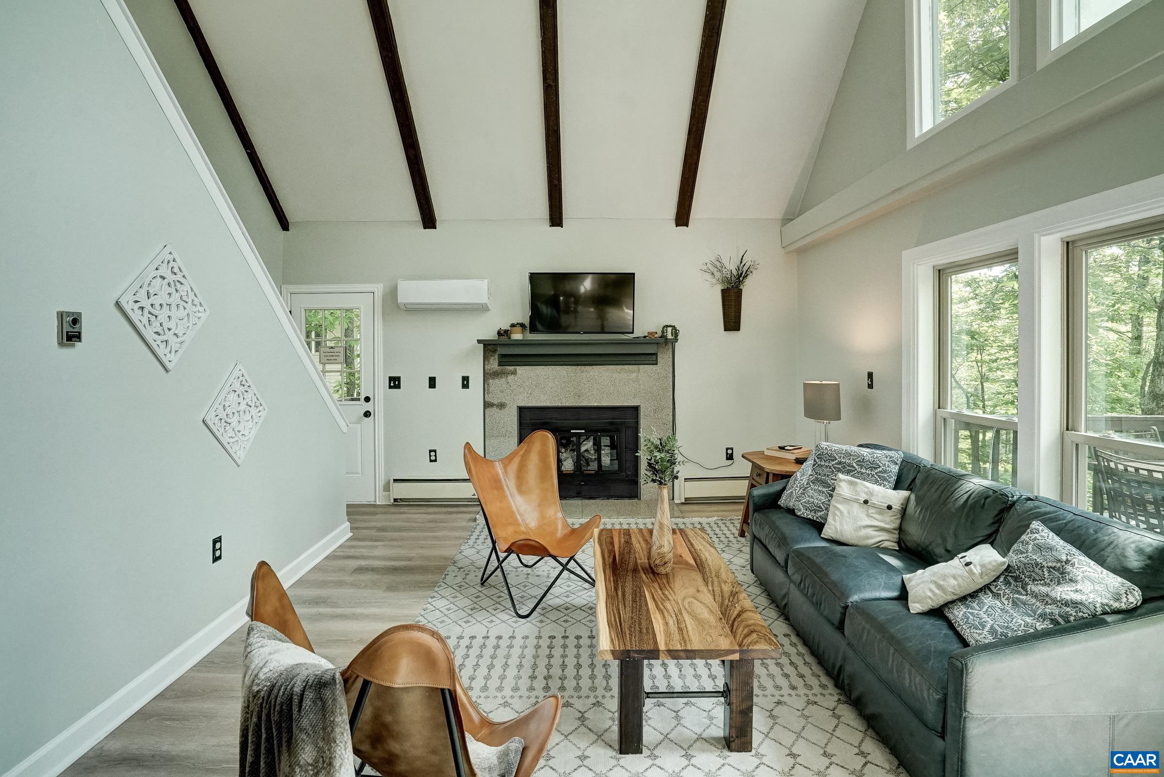 973 LAUREL SPRINGS DR