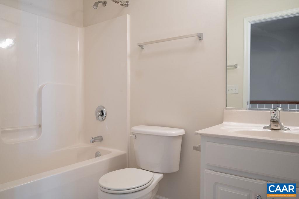 106 MELBOURNE PRK Unit: E