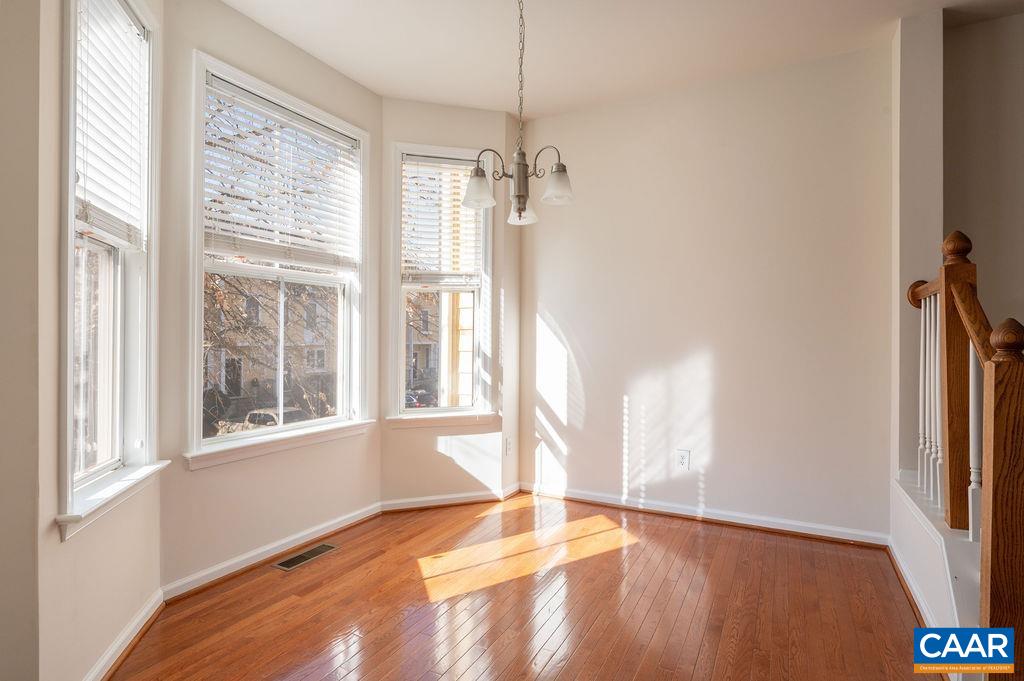 106 MELBOURNE PRK Unit: E