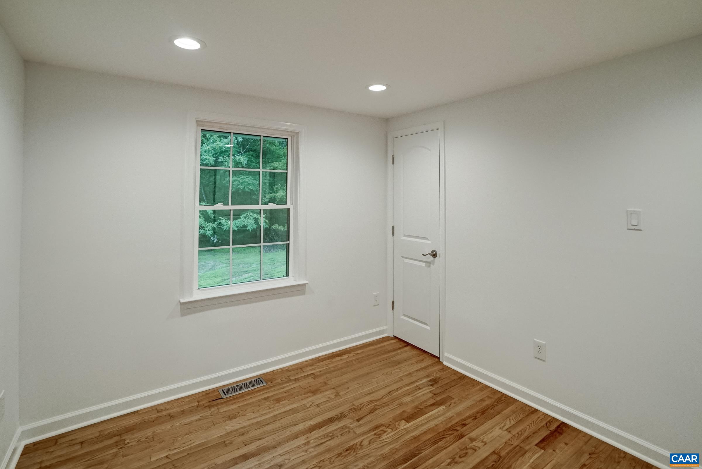 1038 SMITH RD