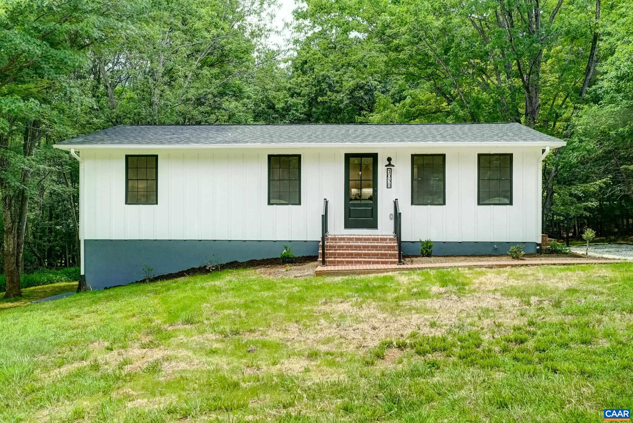 1038 SMITH RD