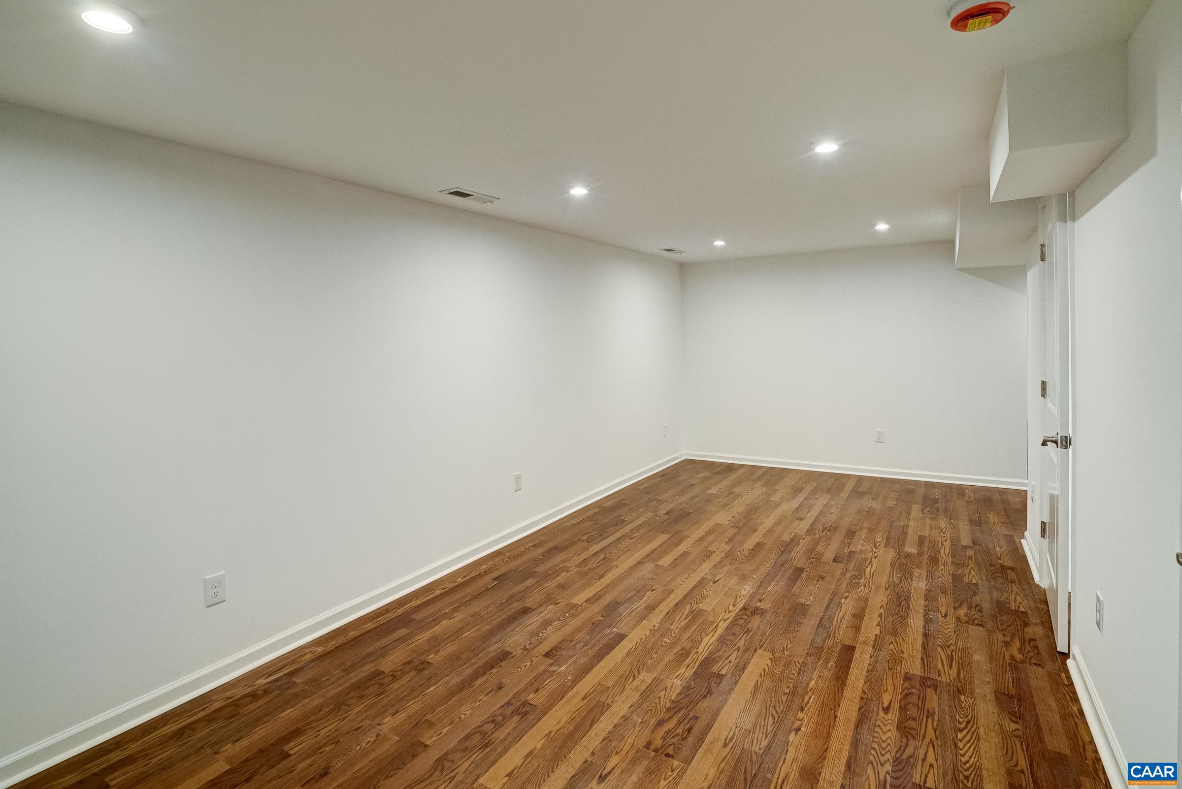 1038 SMITH RD