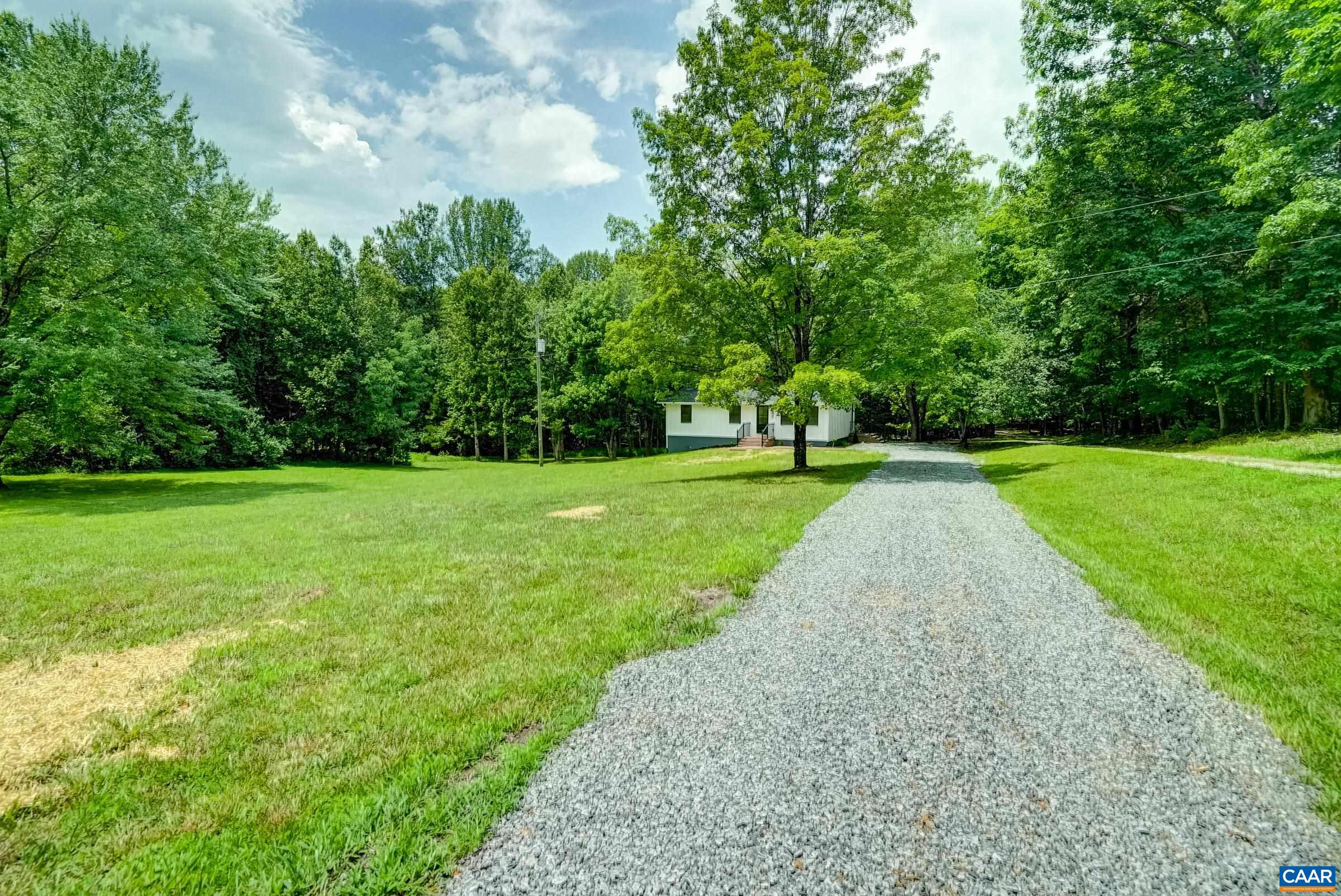 1038 SMITH RD
