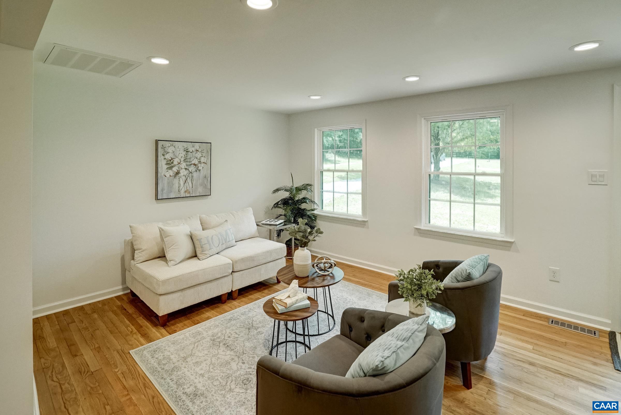 1038 SMITH RD