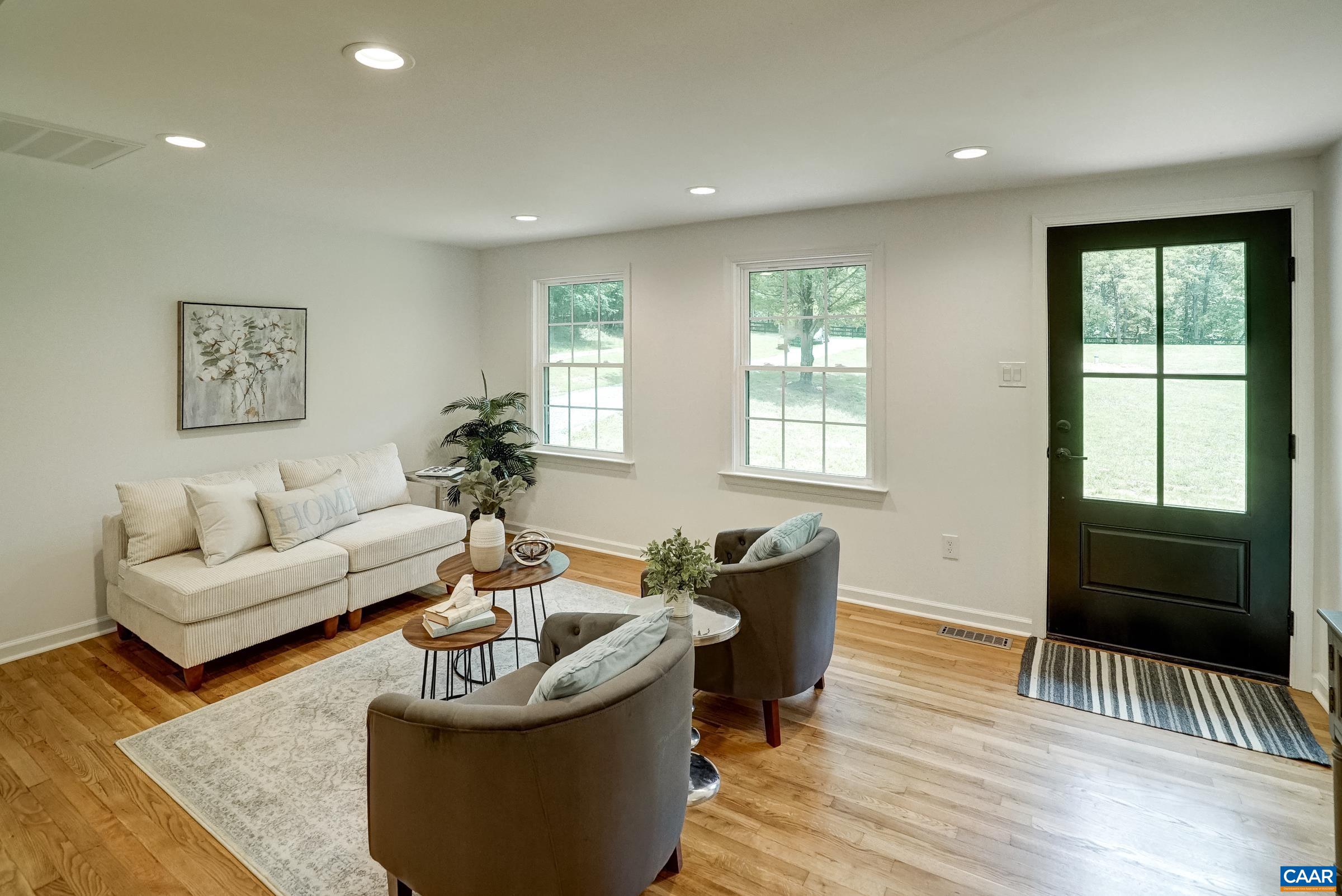 1038 SMITH RD