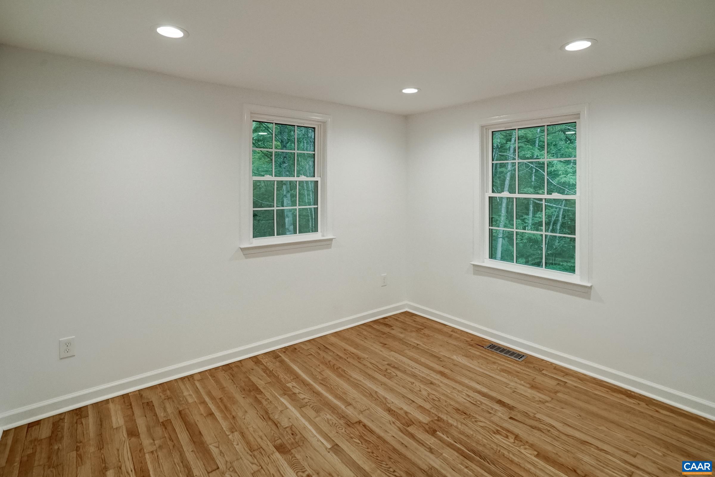 1038 SMITH RD