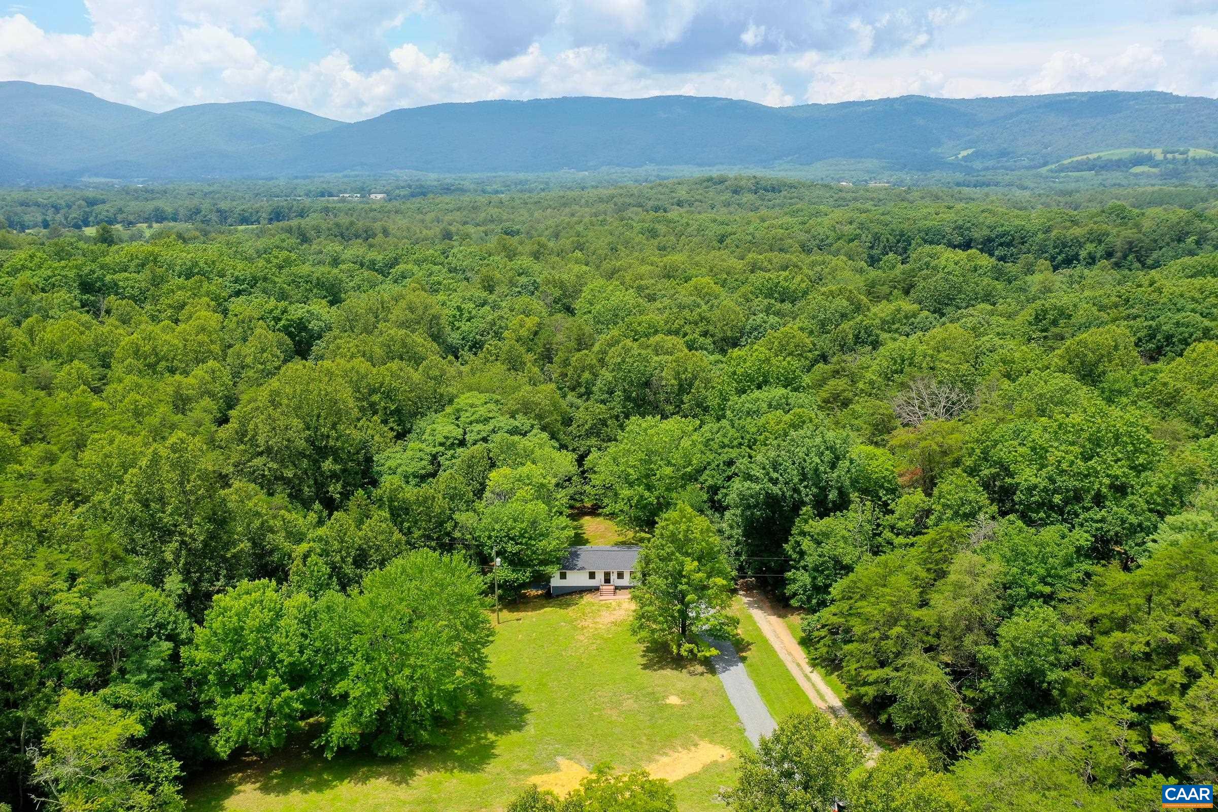 1038 SMITH RD